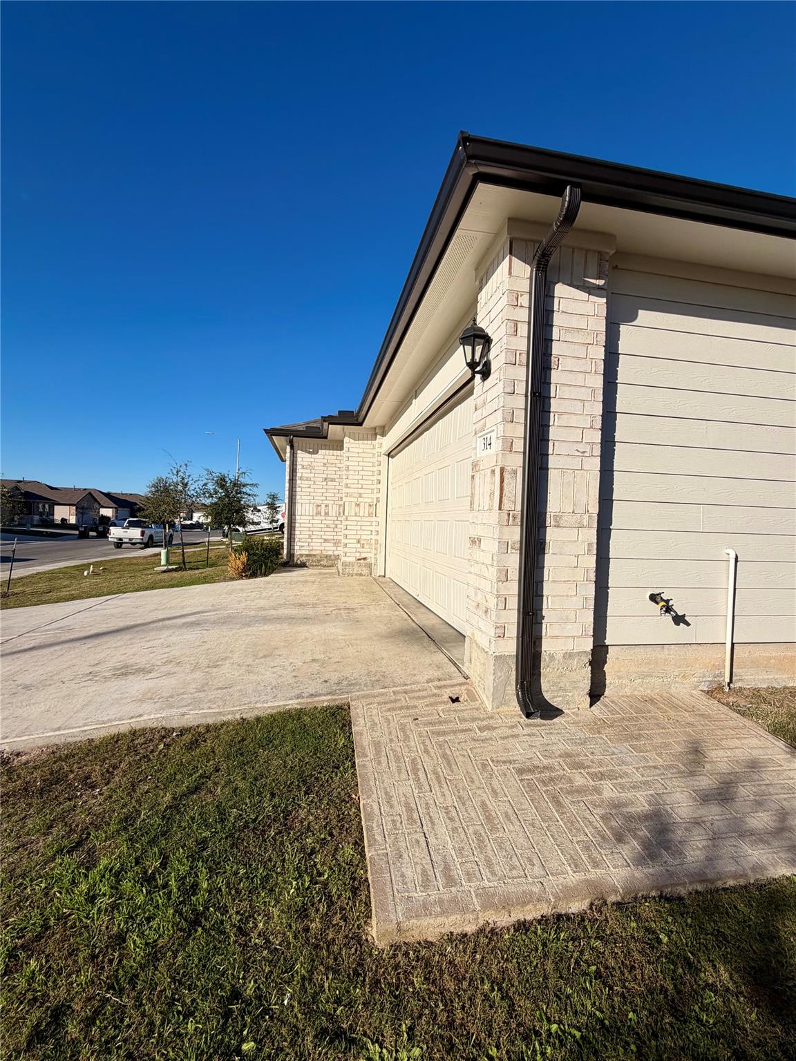314 Addison Pl, Lockhart, TX 78644