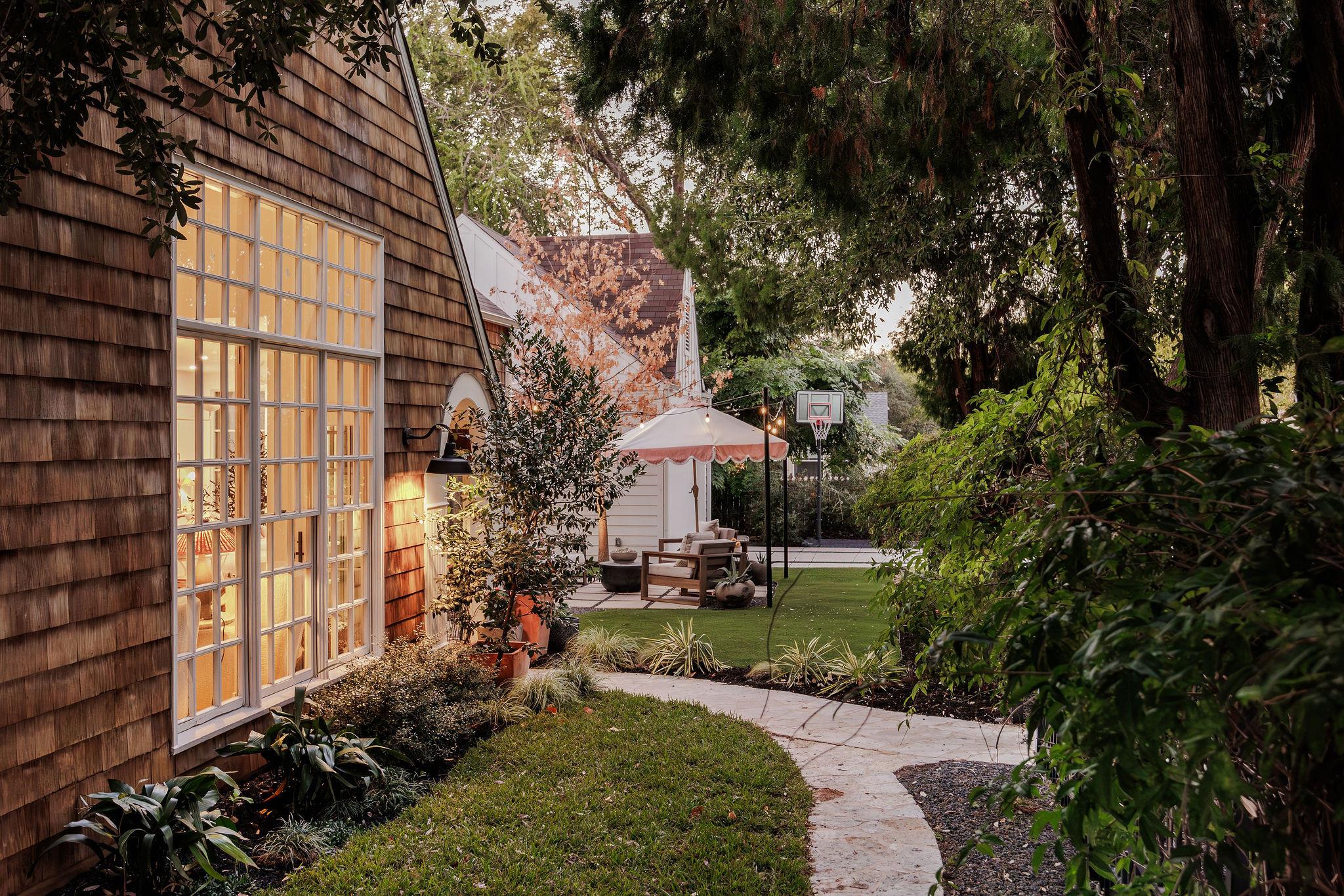 2109 W 48th St, Austin, TX 78756