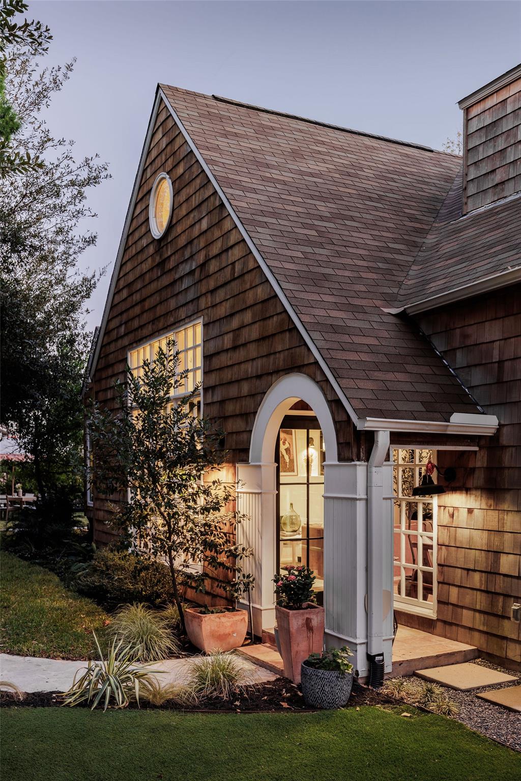 2109 W 48th St, Austin, TX 78756