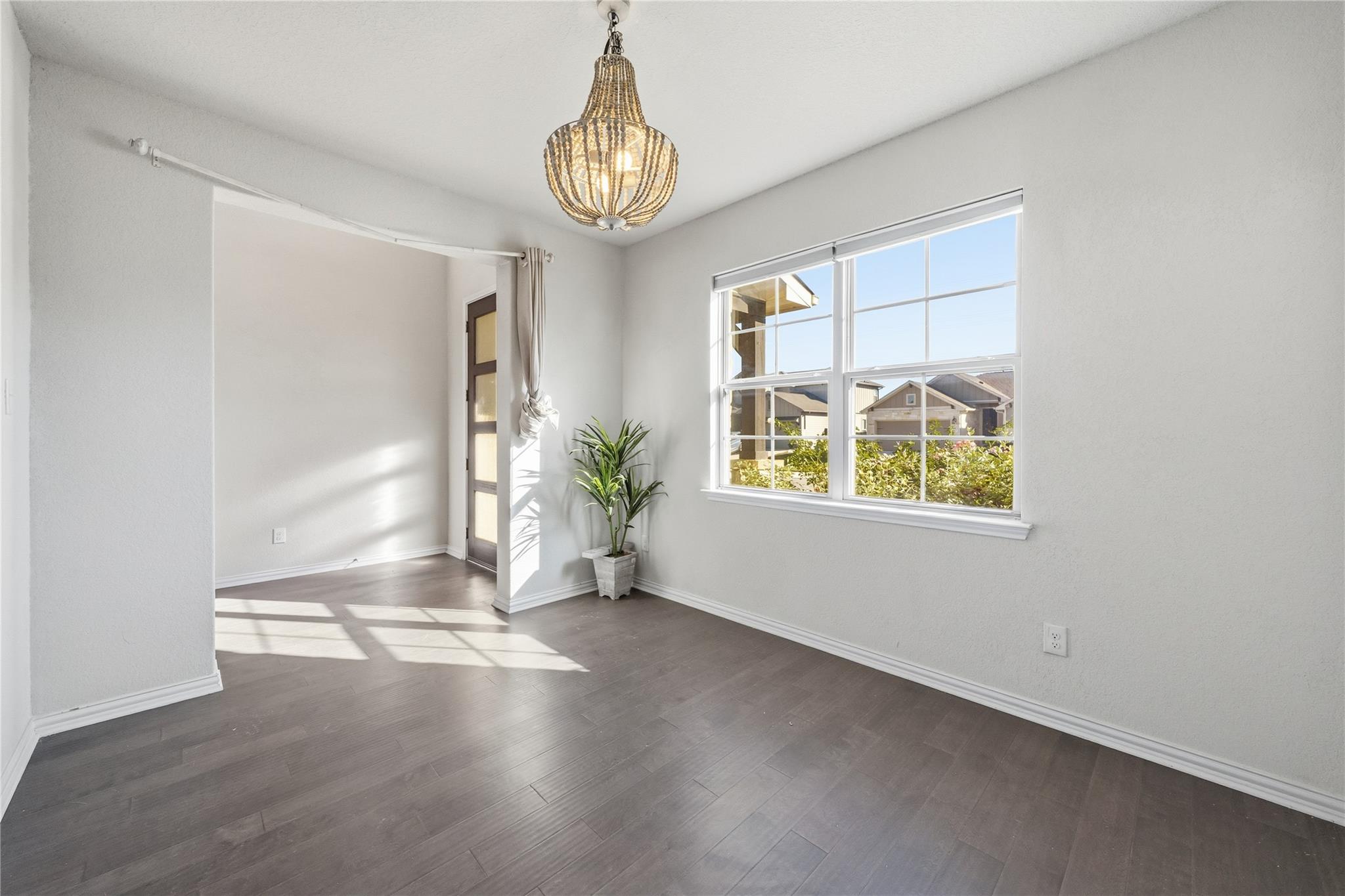 134 Finley St, Hutto, TX 78634