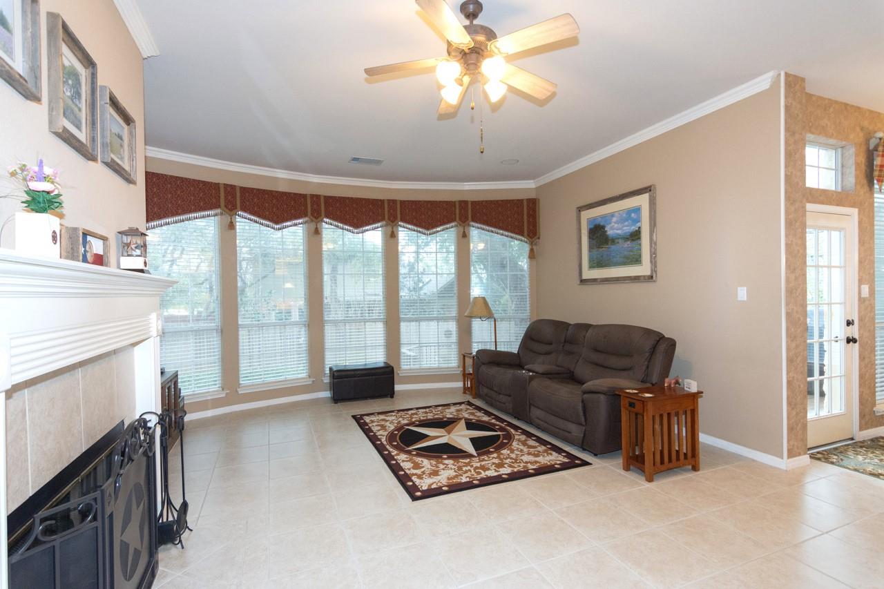 11401 Ohmfield Ct, Austin, TX 78739