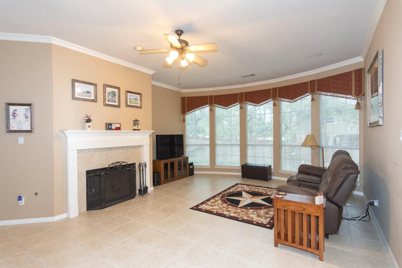 11401 Ohmfield Ct, Austin, TX 78739