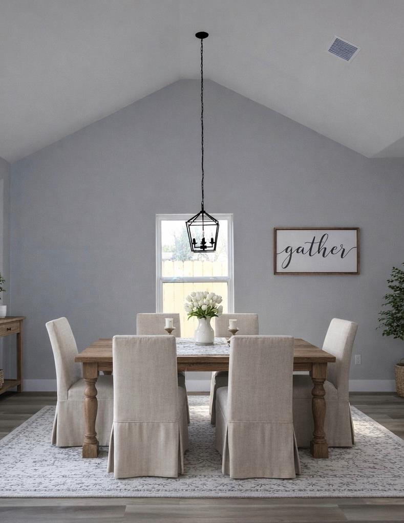 516 N Hackberry Ave, Luling, TX 78648