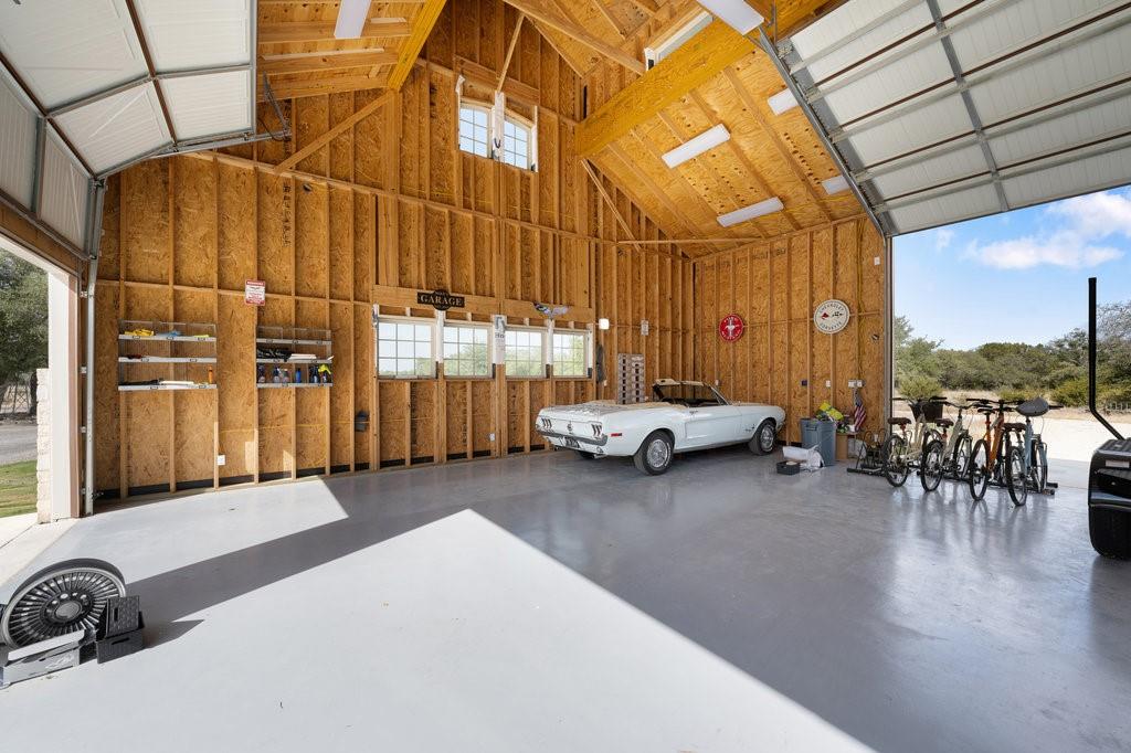 221 Palomino Cv, Jarrell, TX 76537