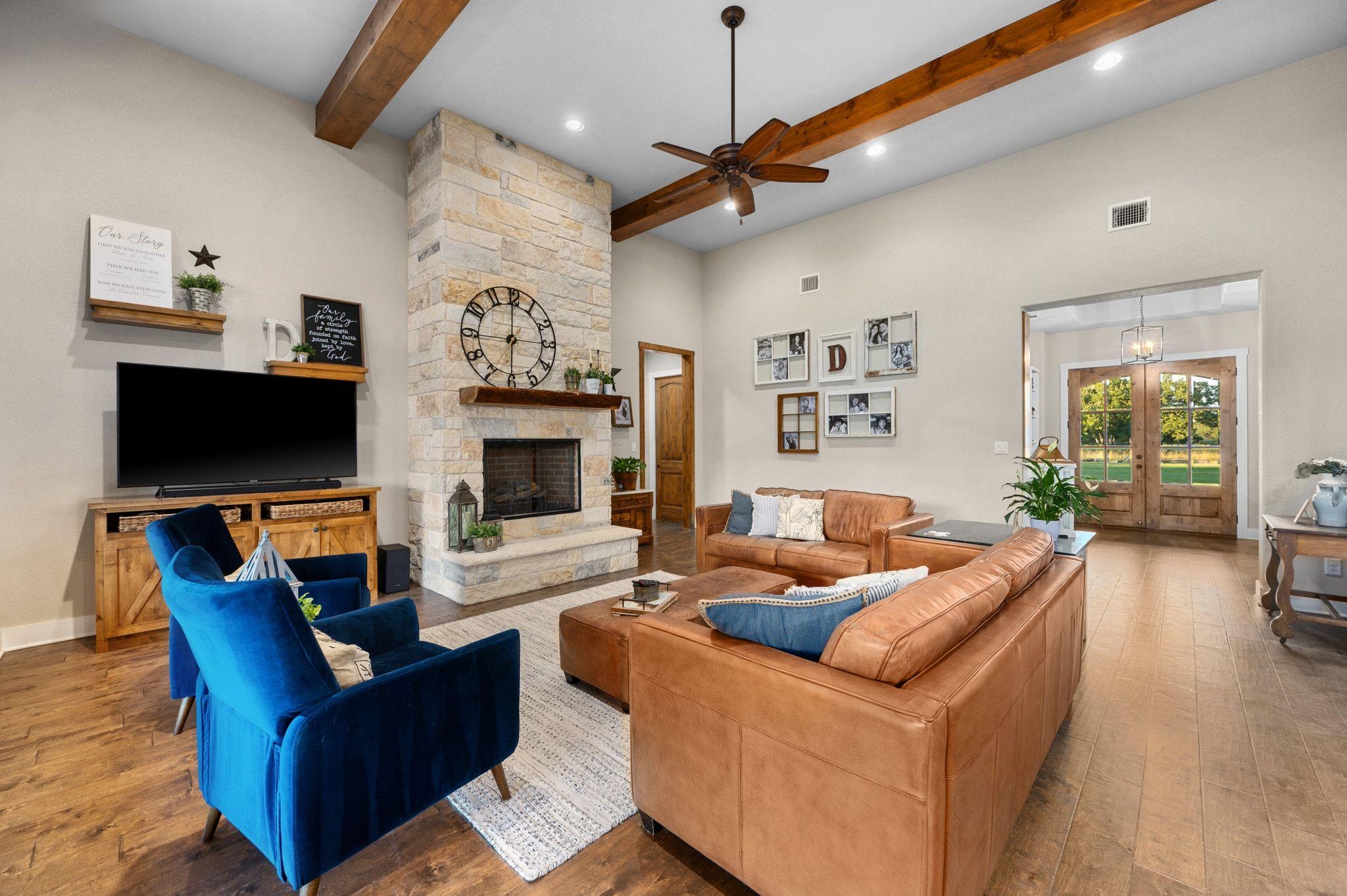 221 Palomino Cv, Jarrell, TX 76537