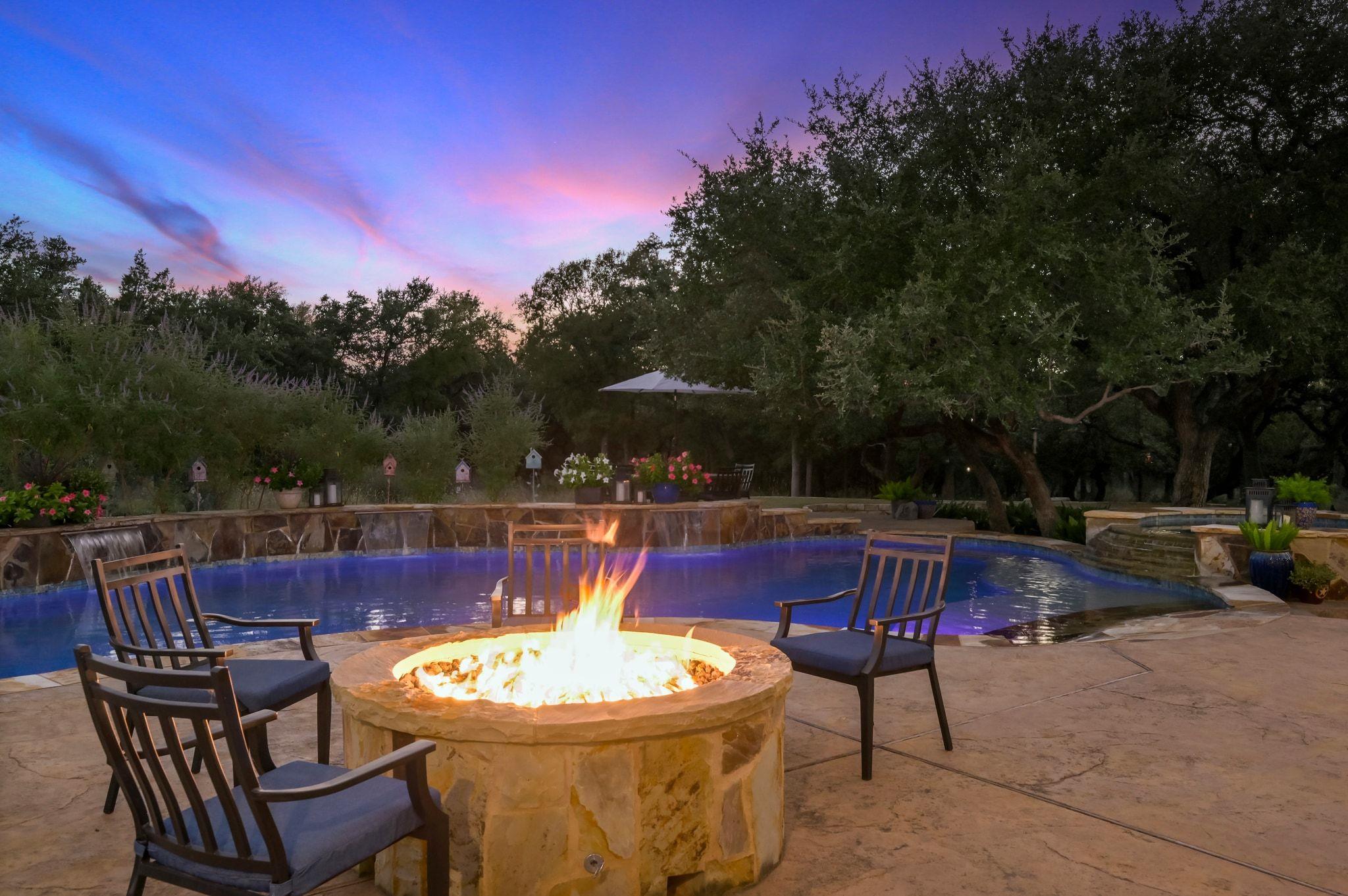 221 Palomino Cv, Jarrell, TX 76537