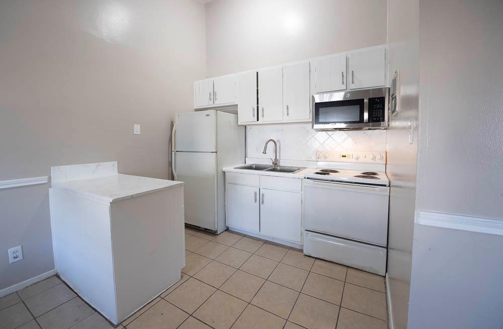 1300 Parker Ln # 202, Austin, TX 78741