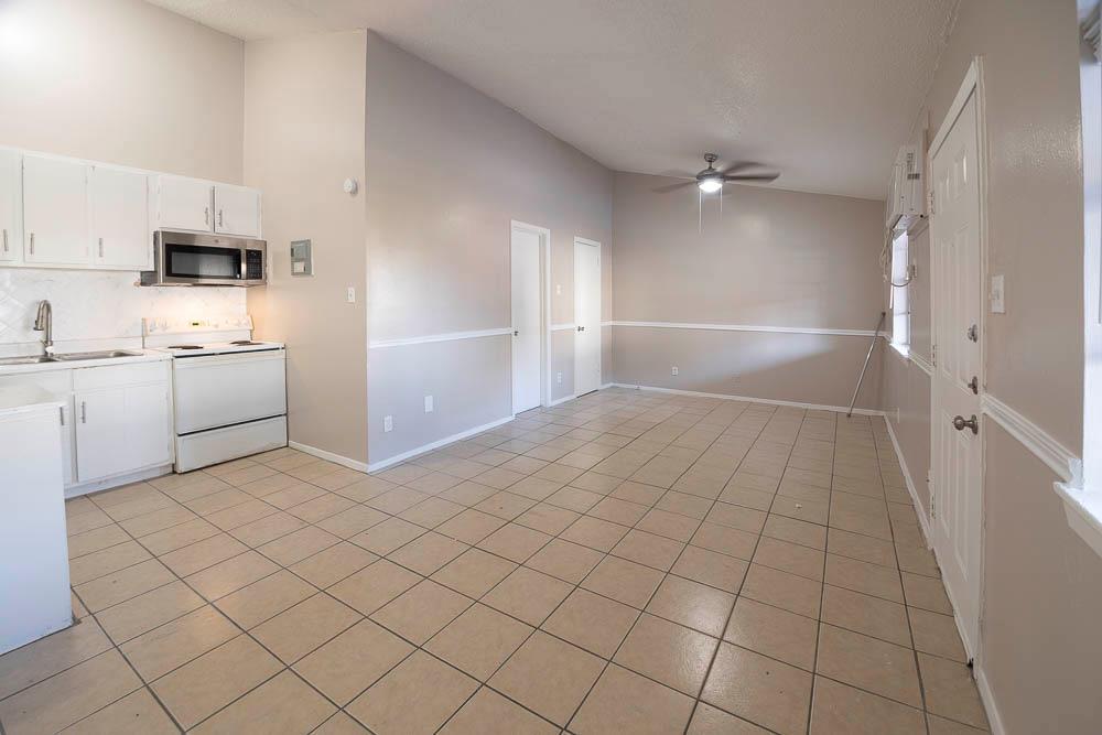 1300 Parker Ln # 202, Austin, TX 78741