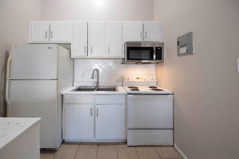 1300 Parker Ln # 202, Austin, TX 78741