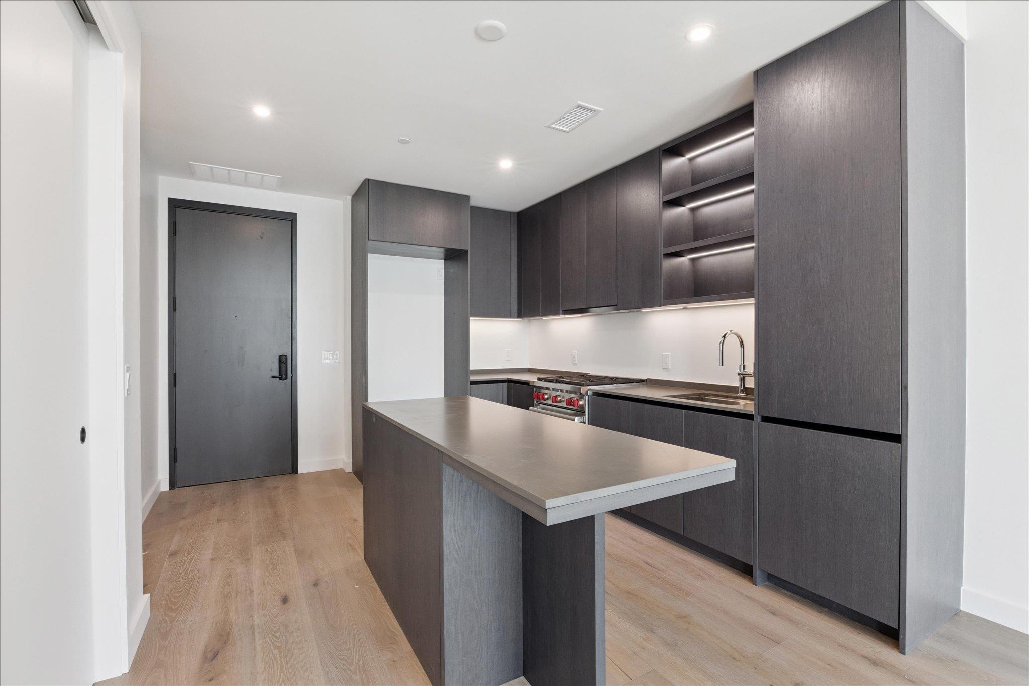 610 Davis St # 2409, Austin, TX 78701