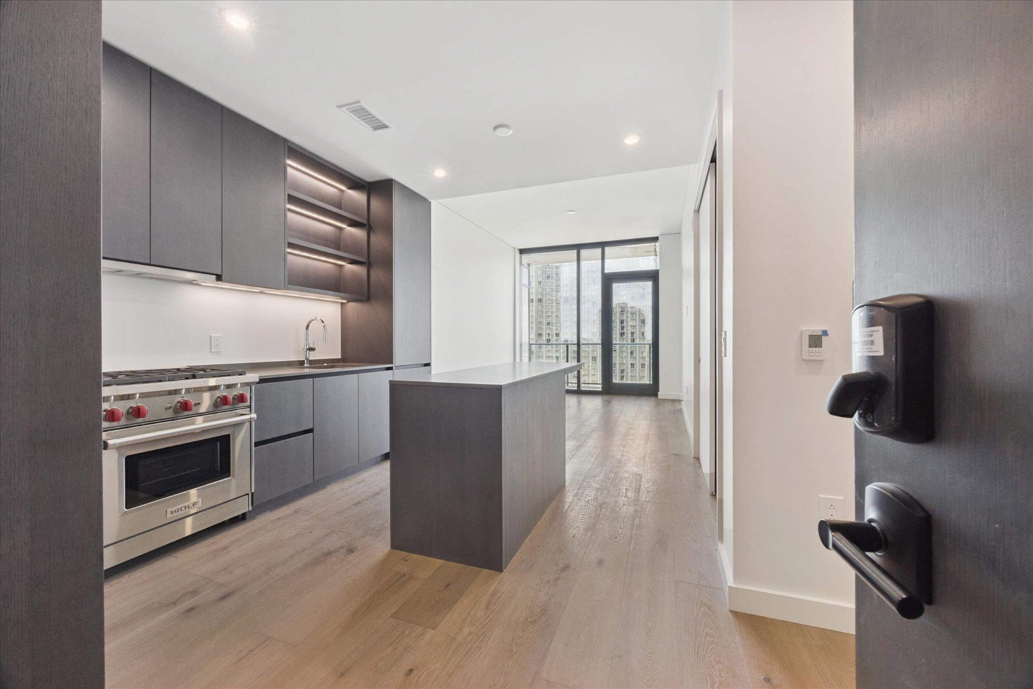 610 Davis St # 2409, Austin, TX 78701