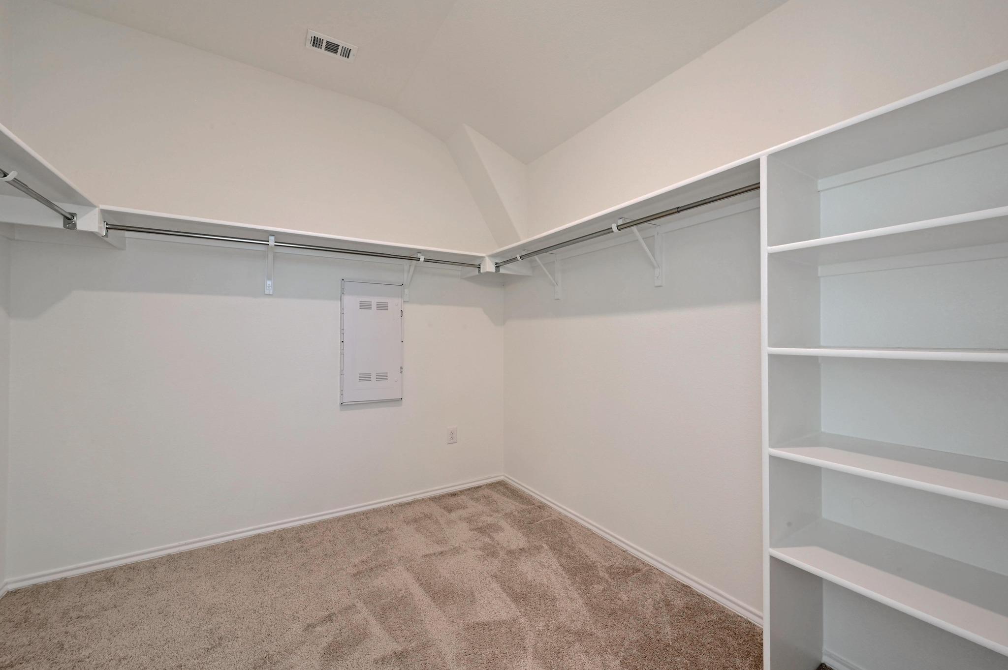 6204 Conestoga Wagon Way, Del Valle, TX 78617