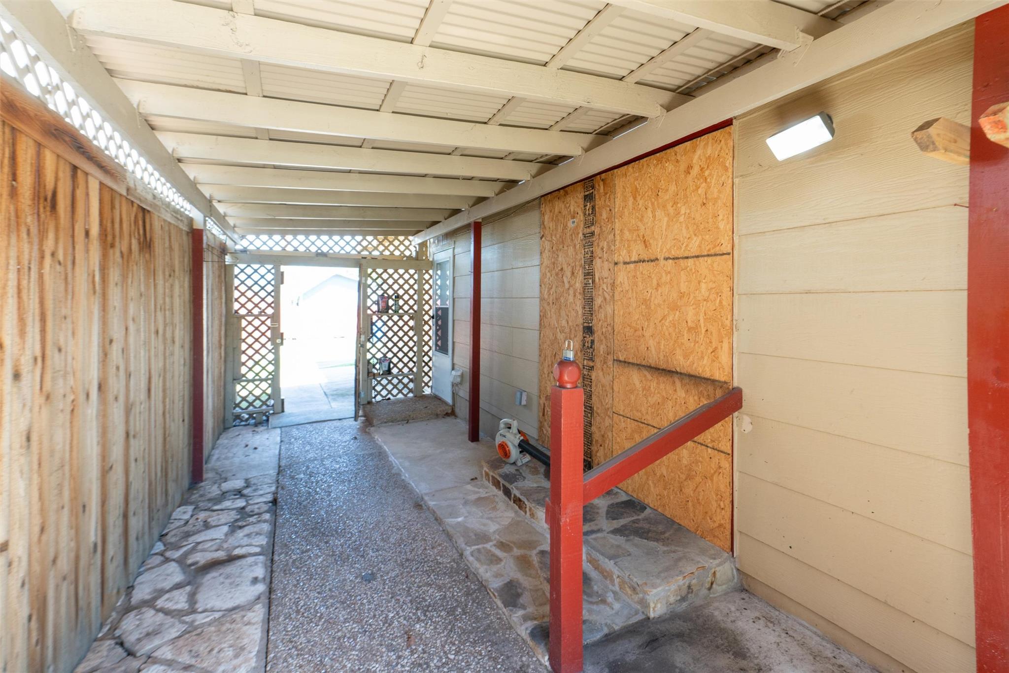 1000 S Center St, Austin, TX 78704