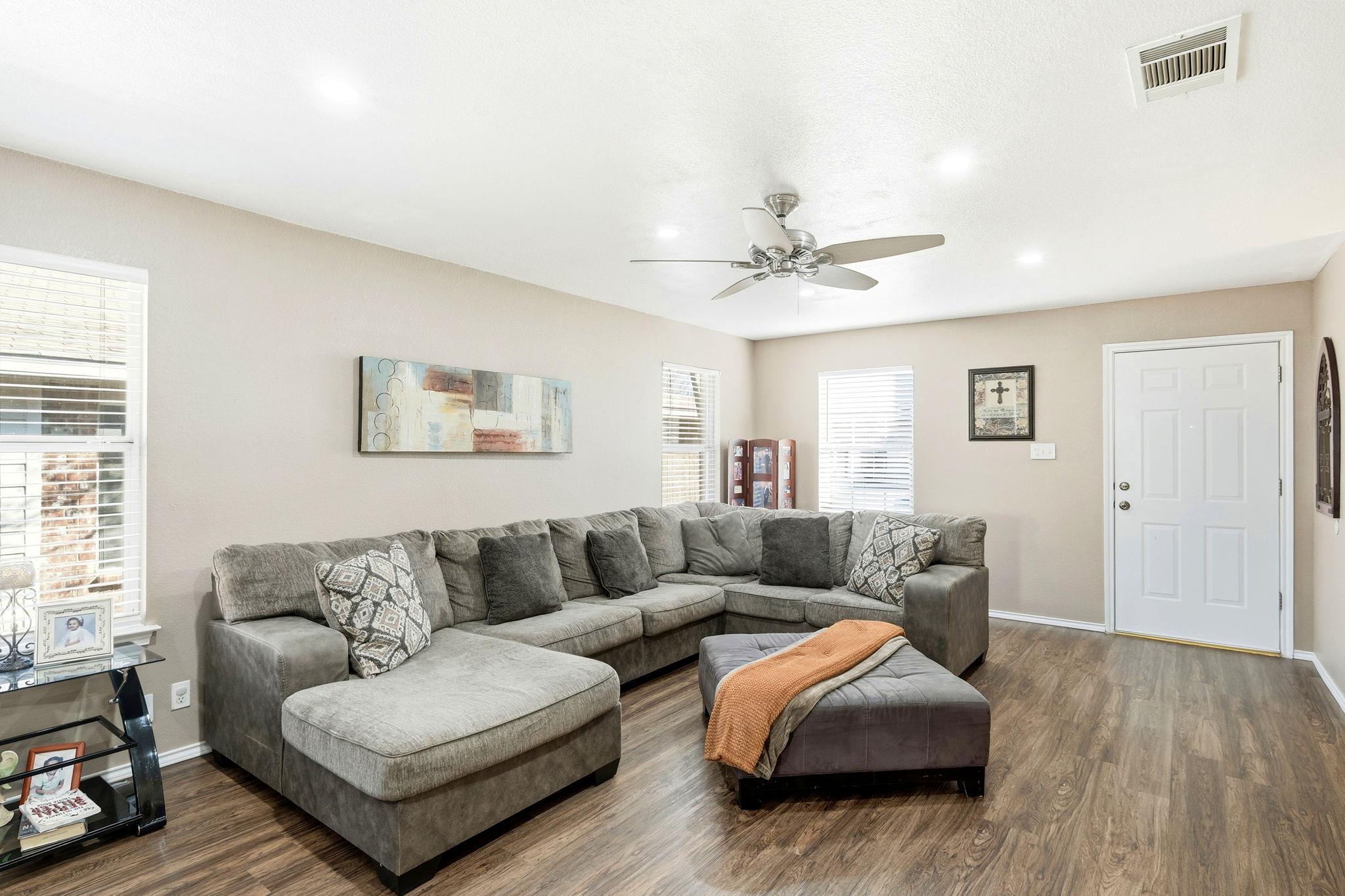 2105 Hawksbury Way, Cedar Park, TX 78613