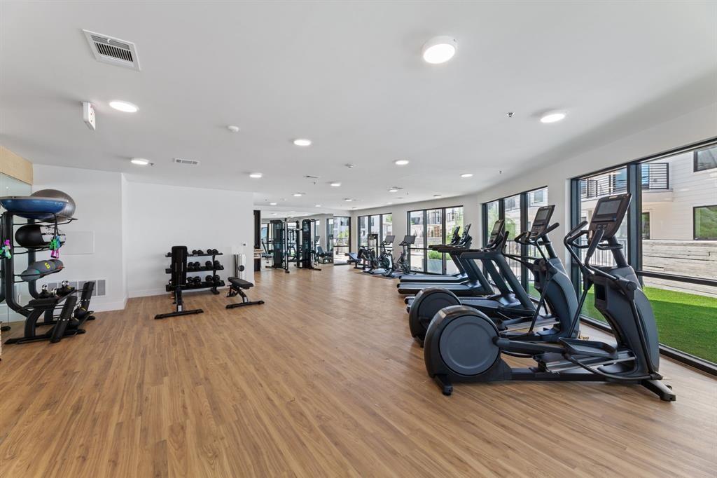 1701 Simond Ave # 611, Austin, TX 78723