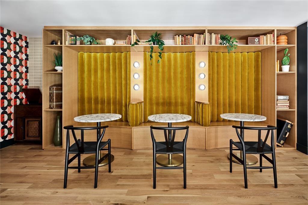 1701 Simond Ave # 611, Austin, TX 78723