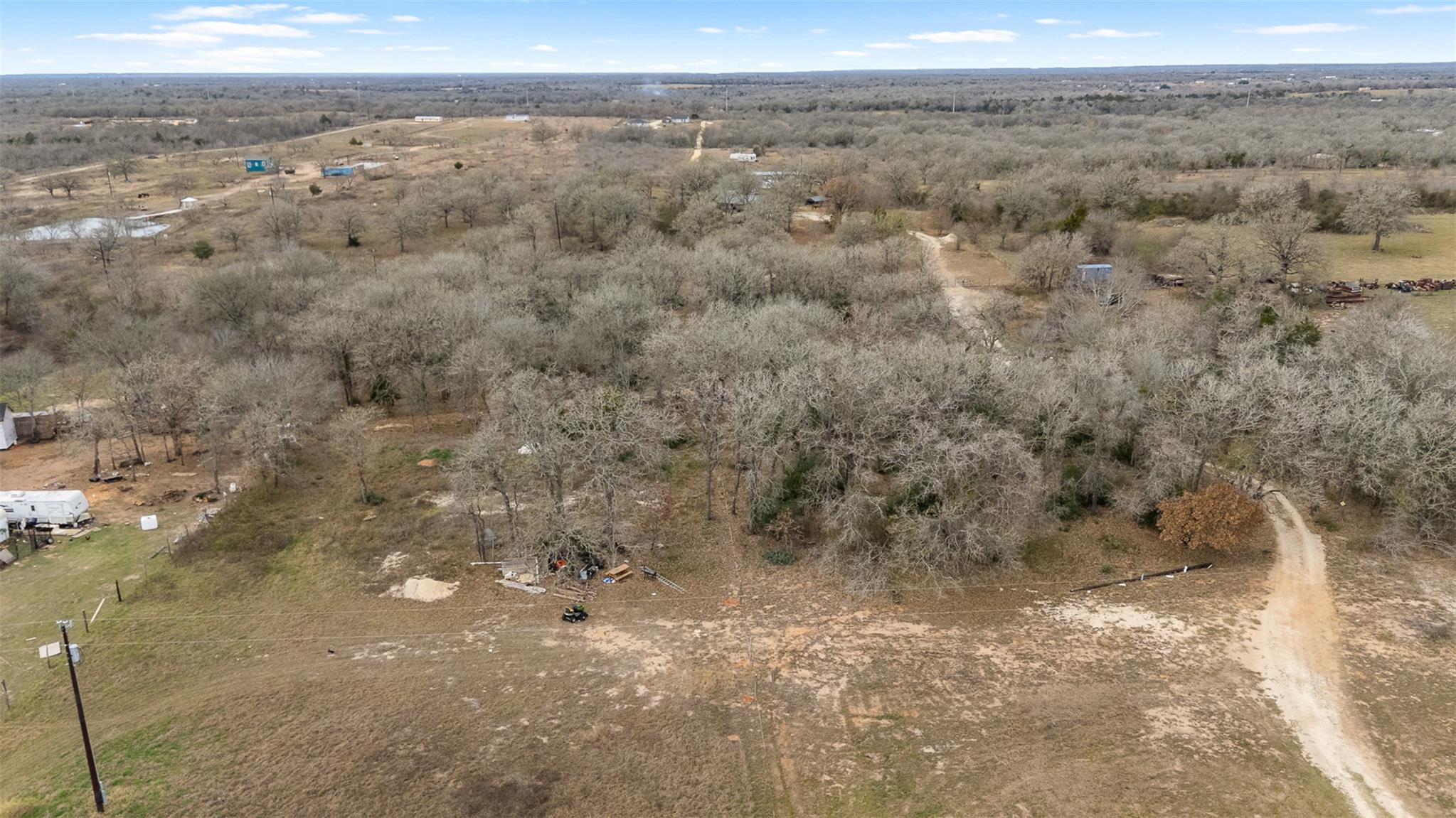 346 Village Cv, Dale, TX 78616