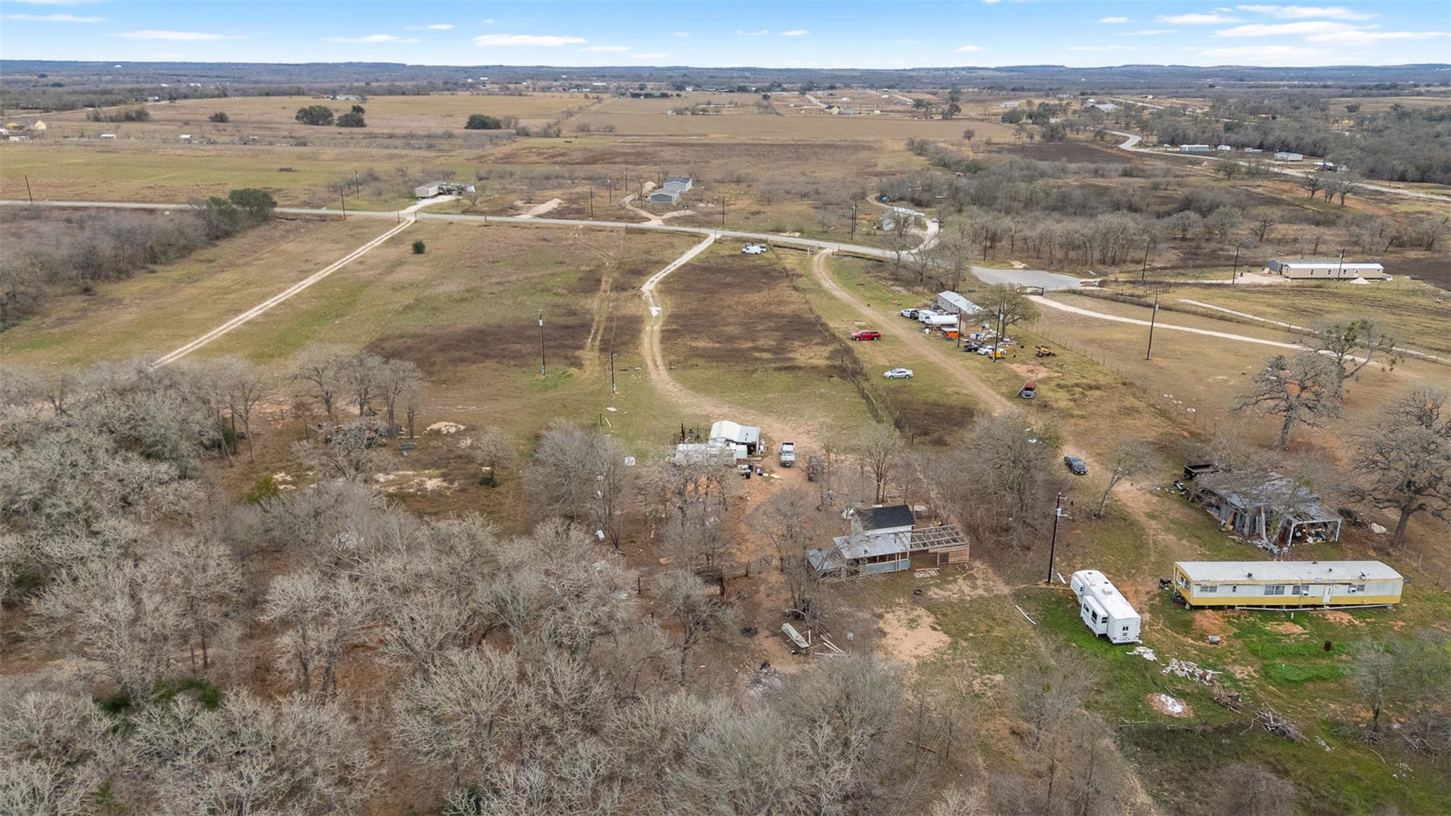 346 Village Cv, Dale, TX 78616