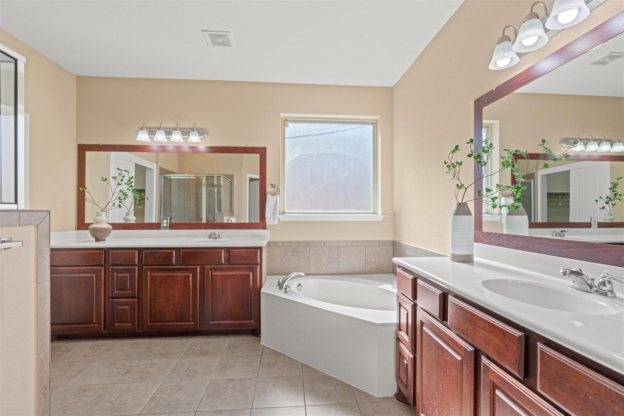 401 Silver Trl, Round Rock, TX 78664