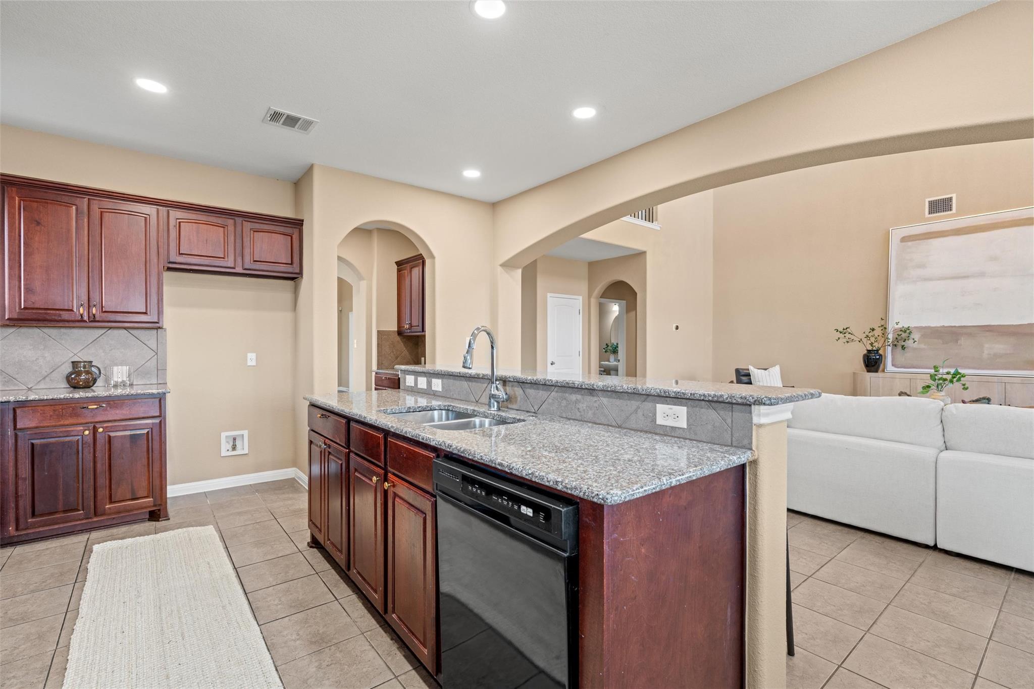 401 Silver Trl, Round Rock, TX 78664