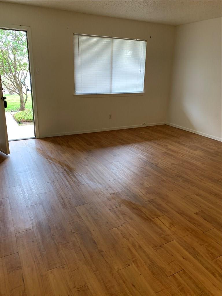 10810 Newmont Rd # 4, Austin, TX 78758