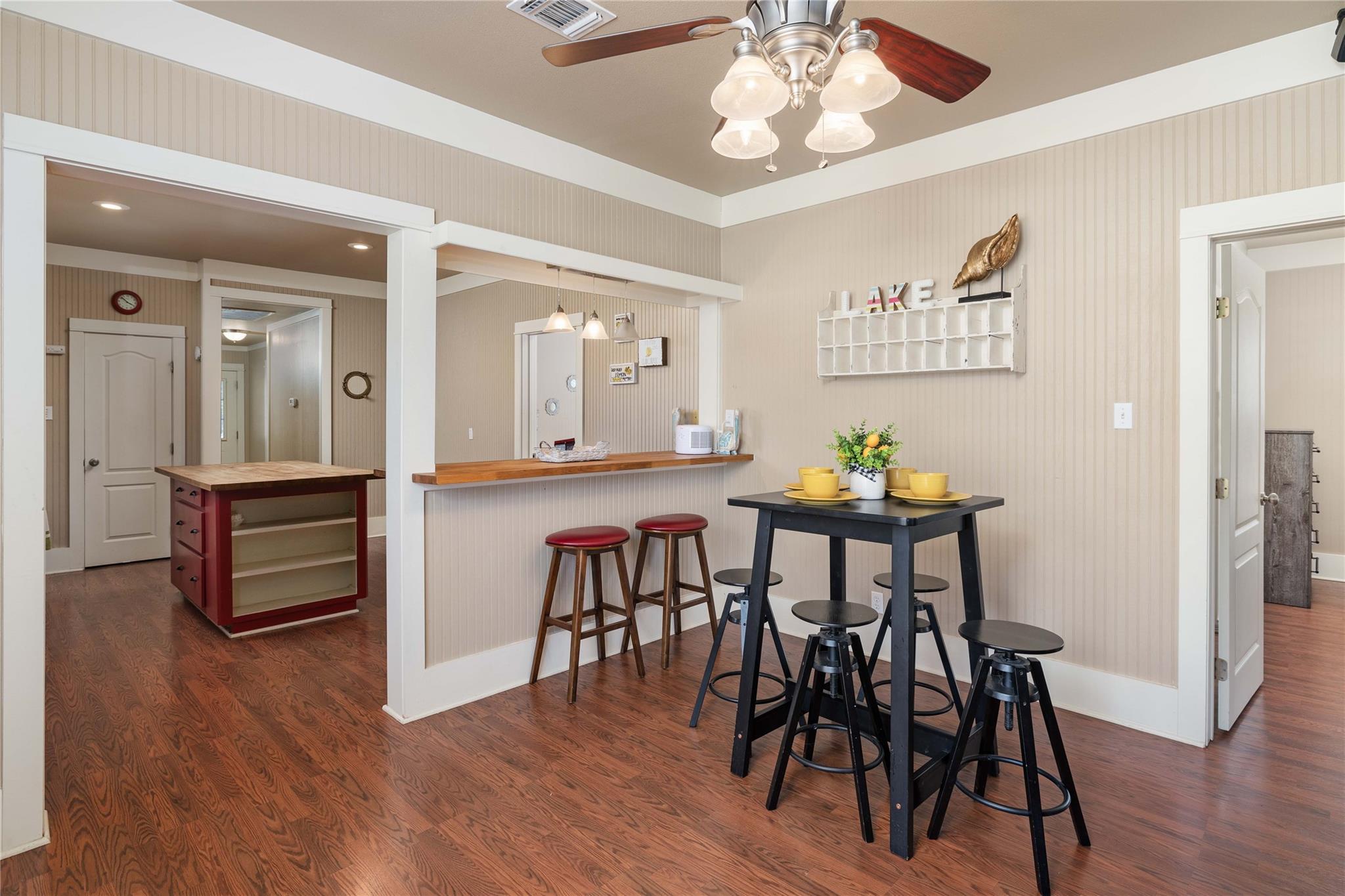 1012 Buerger Ln, Seguin, TX 78155