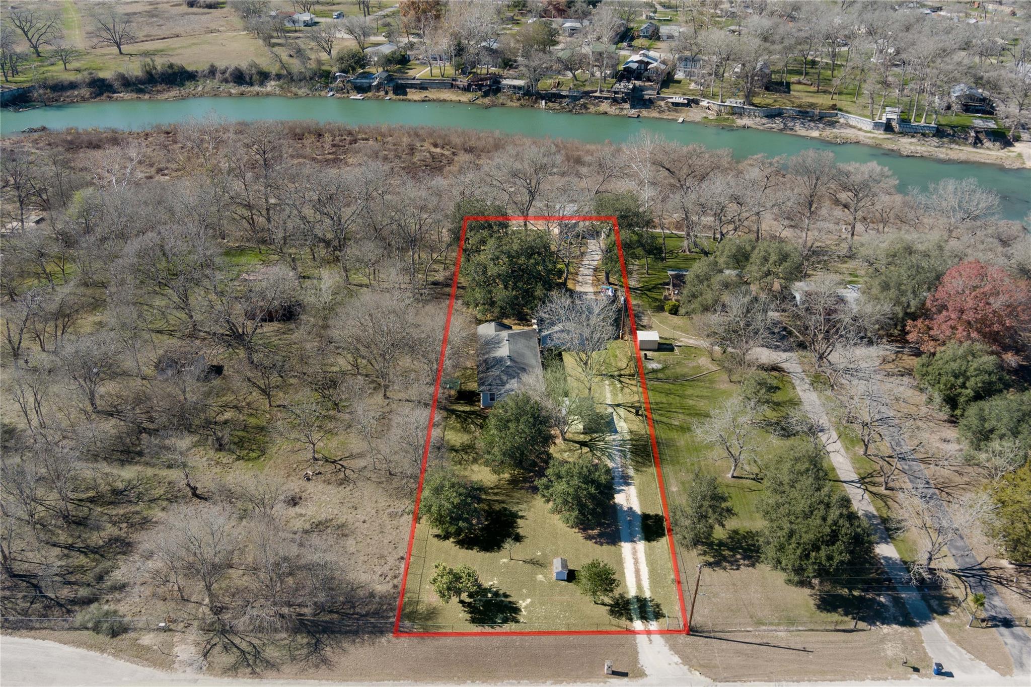 1012 Buerger Ln, Seguin, TX 78155