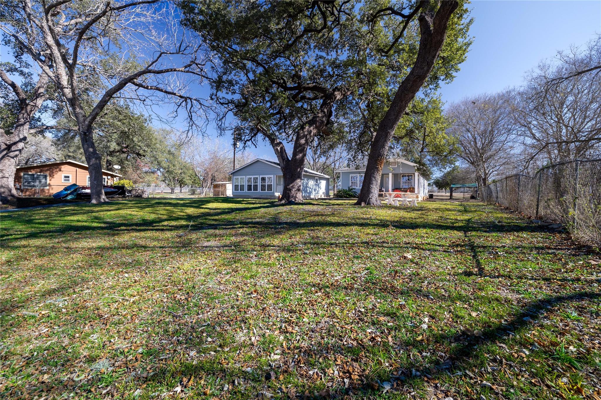 1012 Buerger Ln, Seguin, TX 78155