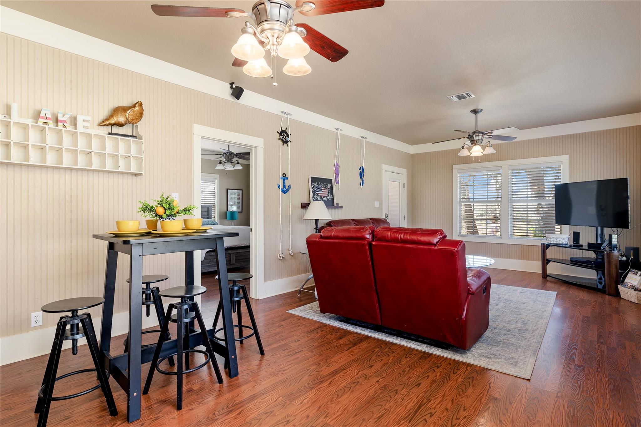 1012 Buerger Ln, Seguin, TX 78155