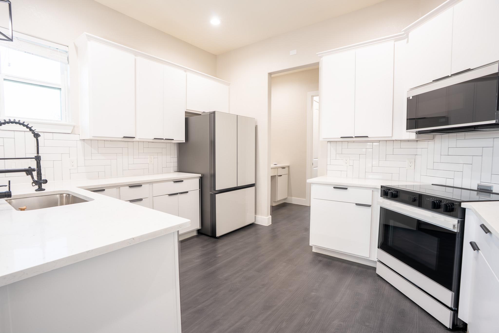 162 Meadow View Blvd # A, Del Valle, TX 78617