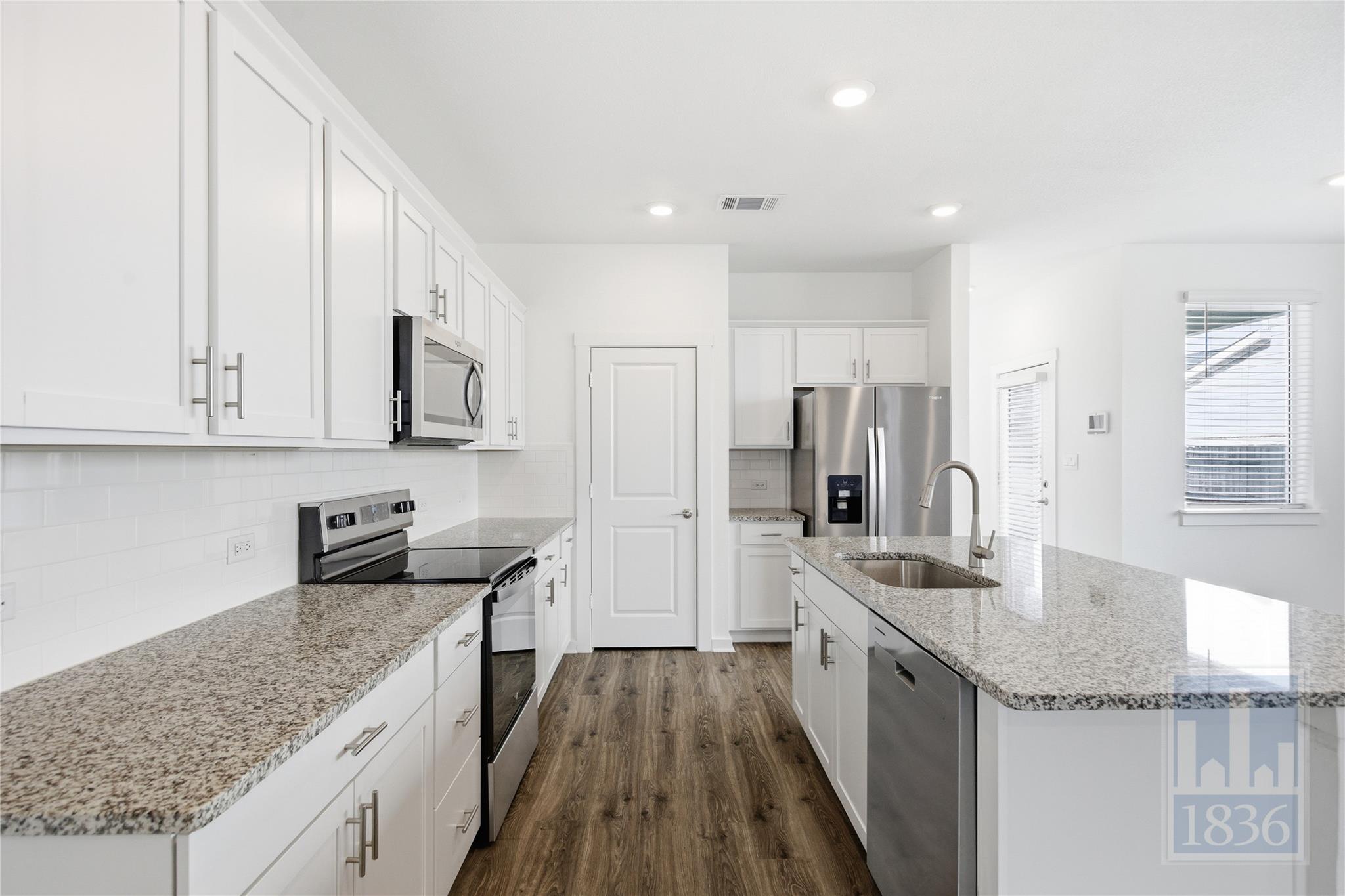 2514 Rose Archer Ln, Round Rock, TX 78665