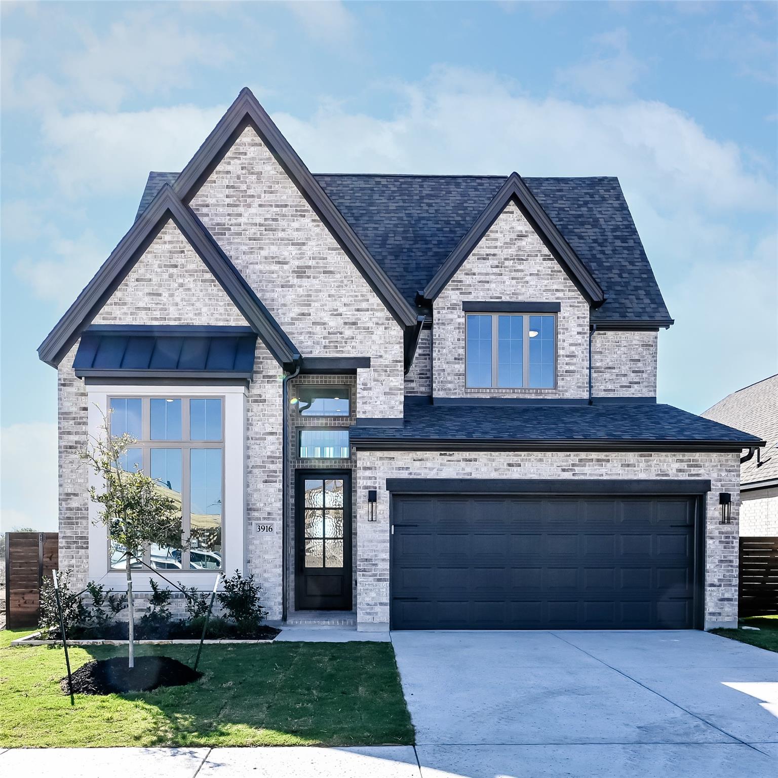 3916 Melody Rd, Lockhart, TX 78644