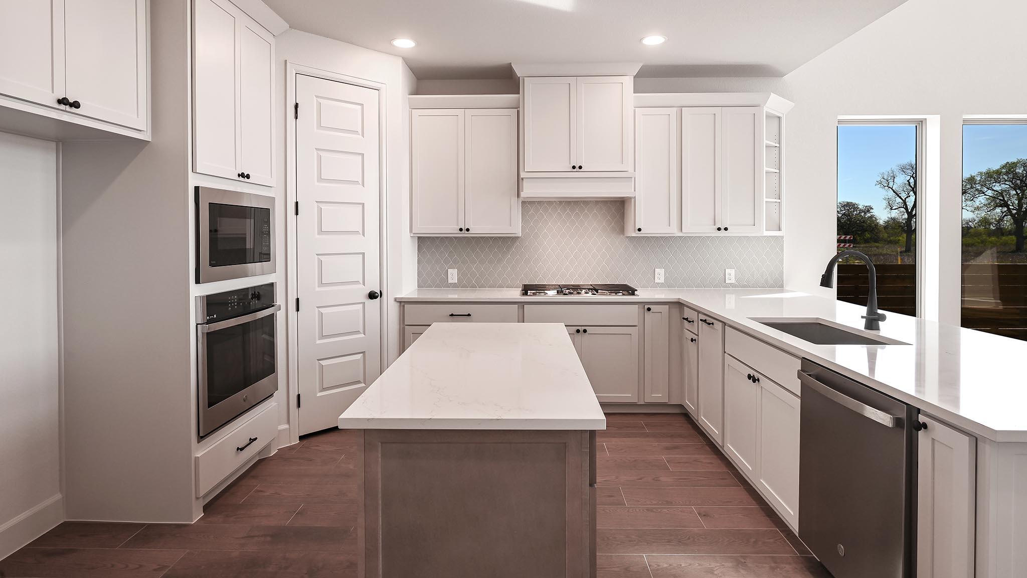 3916 Melody Rd, Lockhart, TX 78644