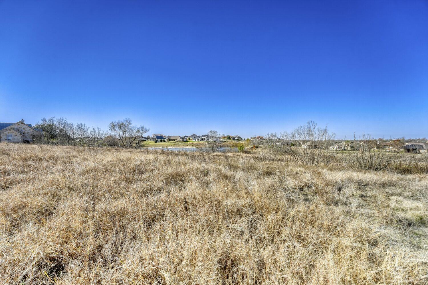 337 Comanche Cir, Hutto, TX 78634