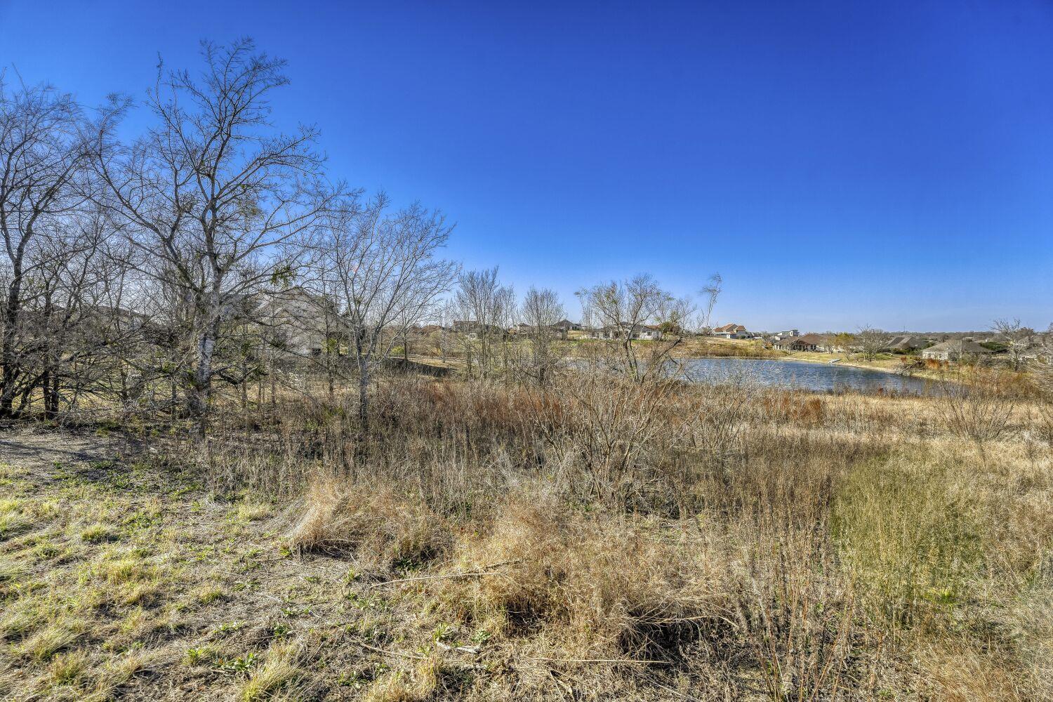 337 Comanche Cir, Hutto, TX 78634