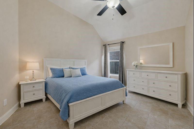 13017 Hymeadow Cir, Austin, TX 78729