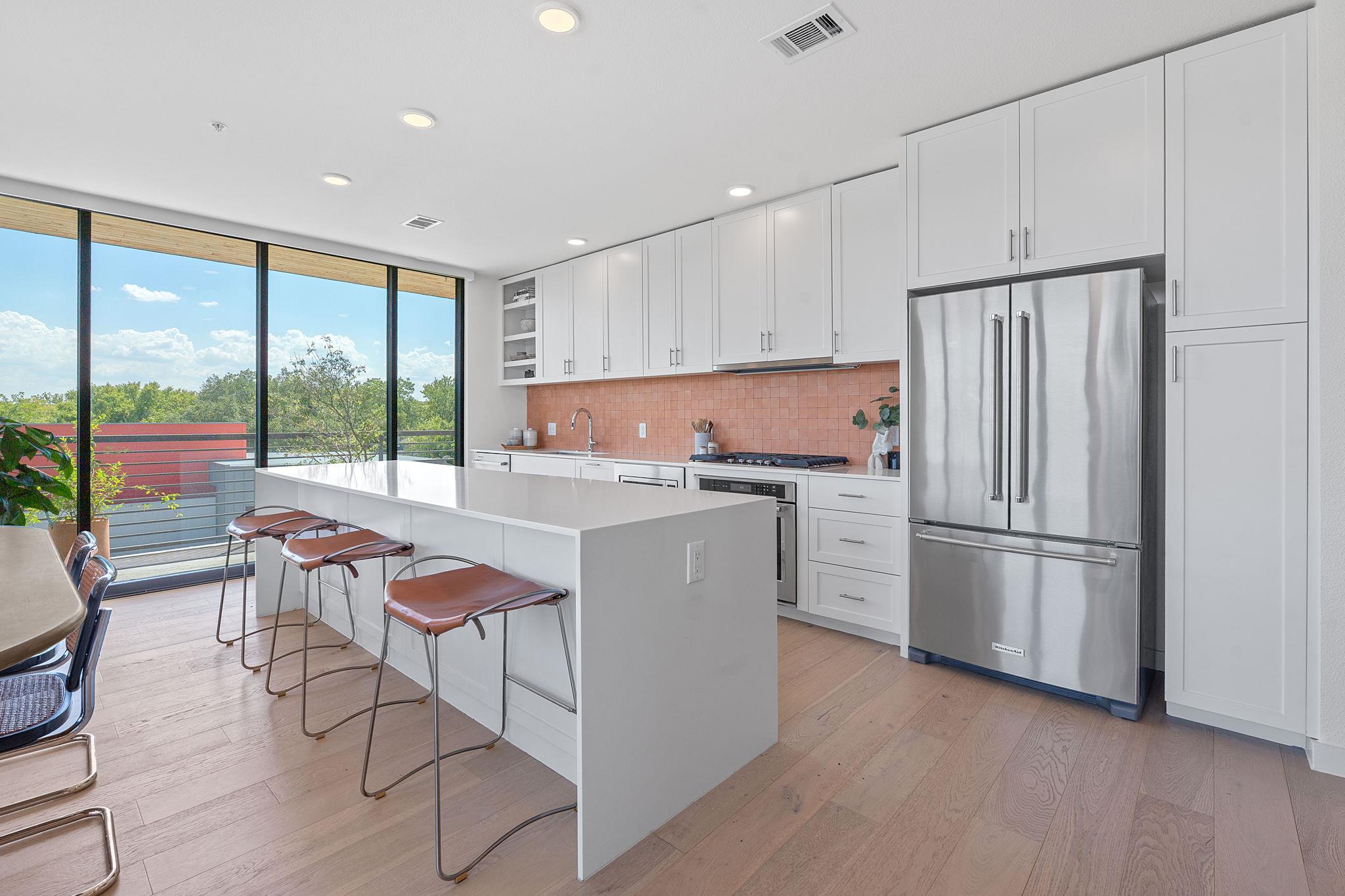 1600 S 1st St # 410, Austin, TX 78704