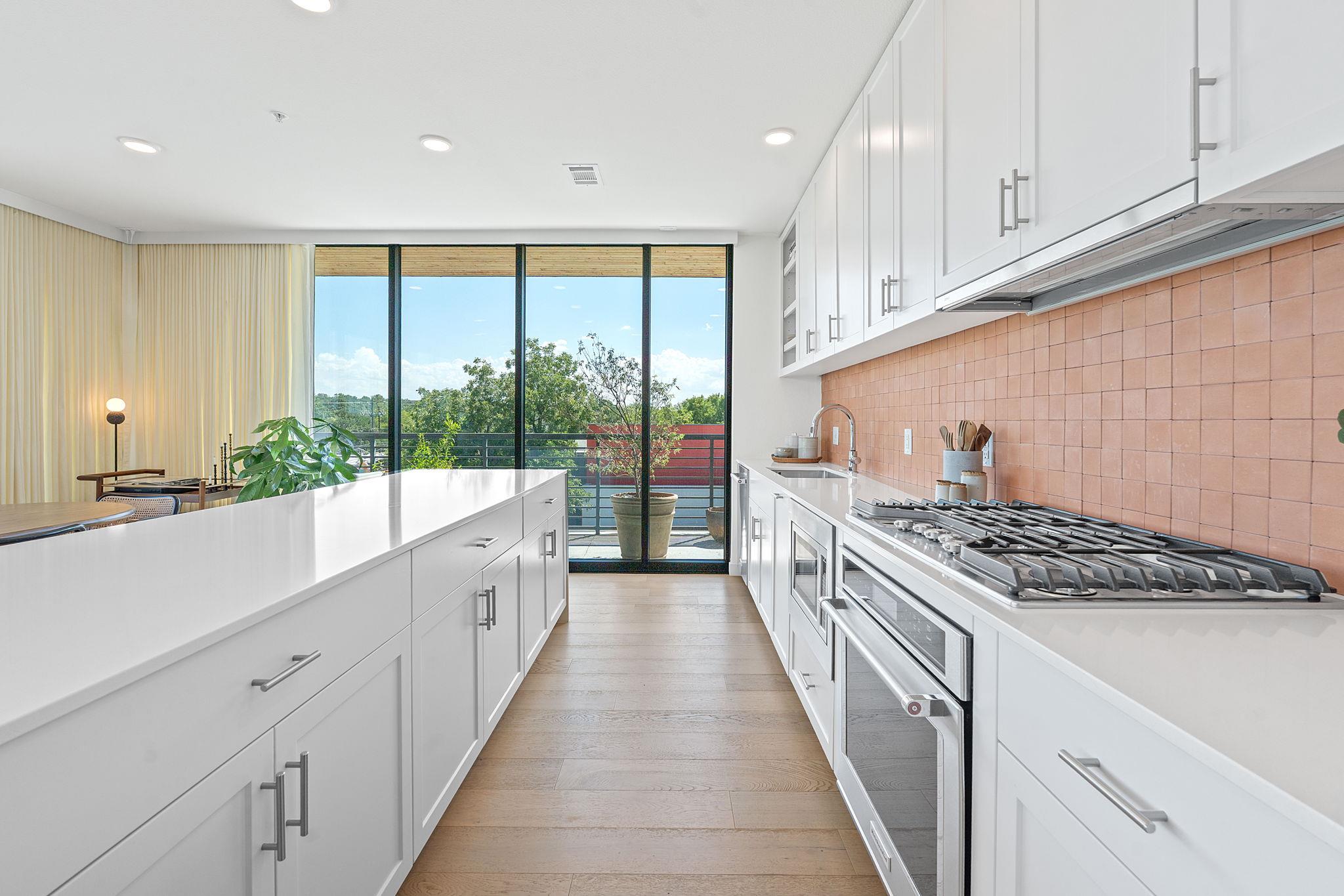 1600 S 1st St # 410, Austin, TX 78704