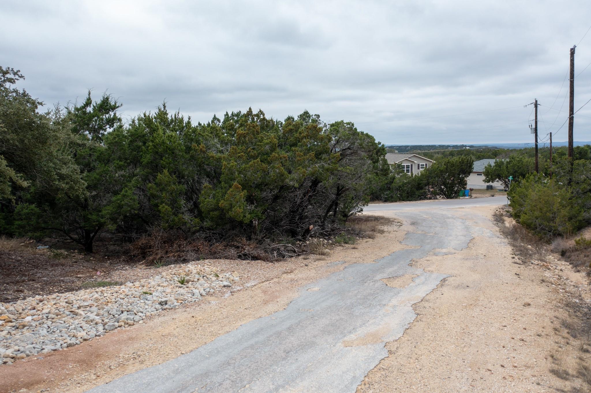 8601 Big Horn Cir, Lago Vista, TX 78645