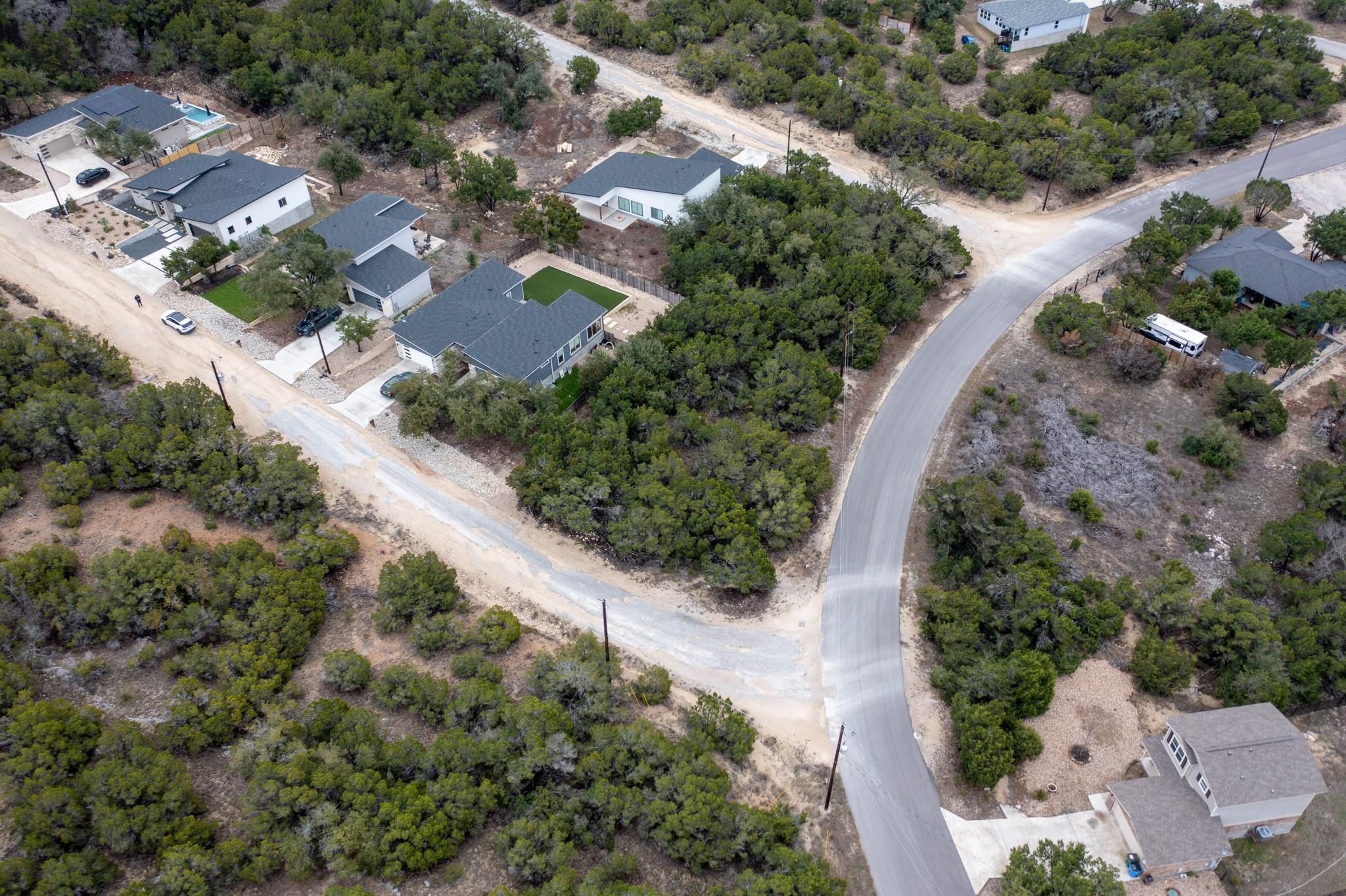 8601 Big Horn Cir, Lago Vista, TX 78645