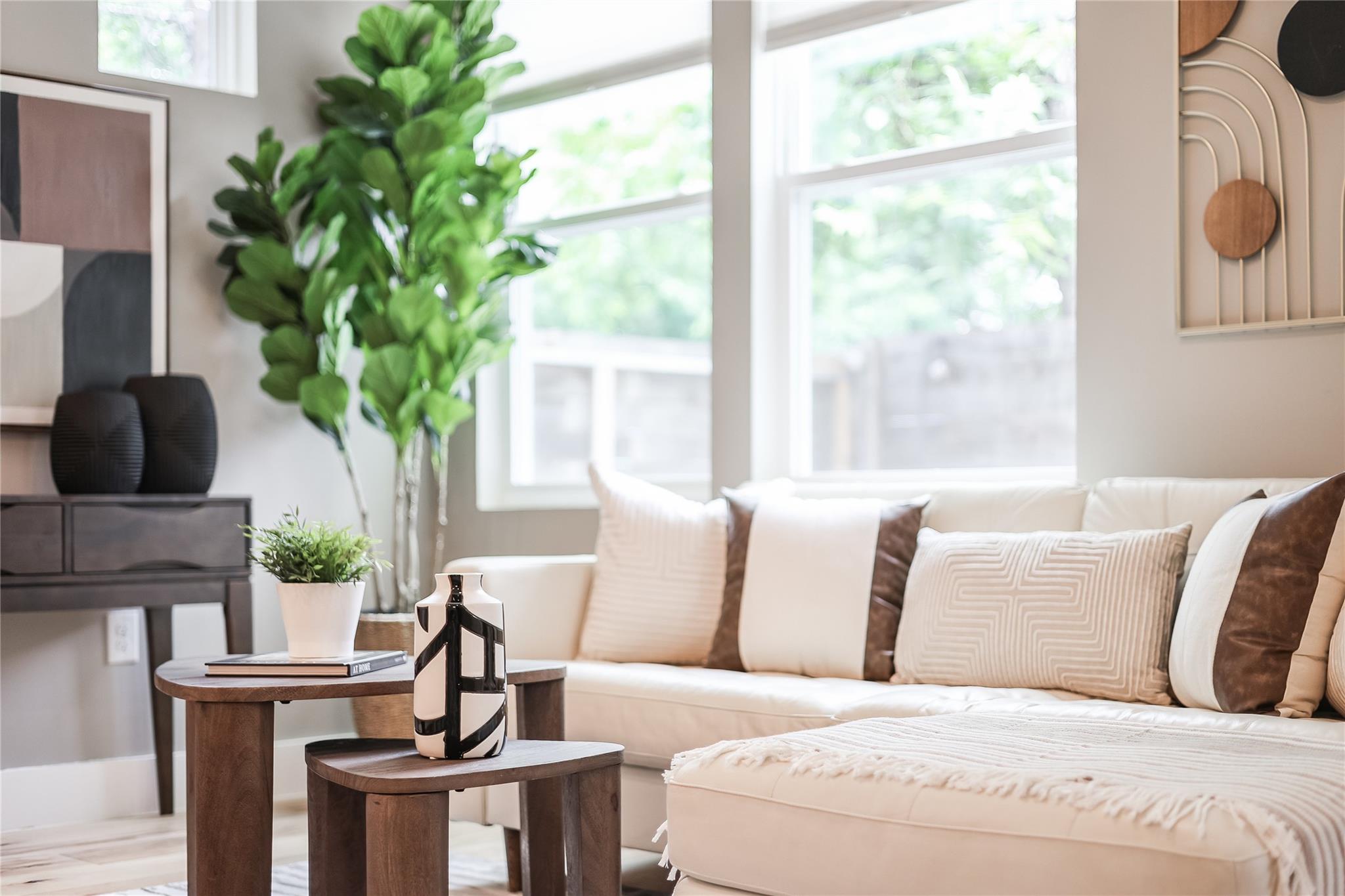 5512 Duval St # 2, Austin, TX 78751