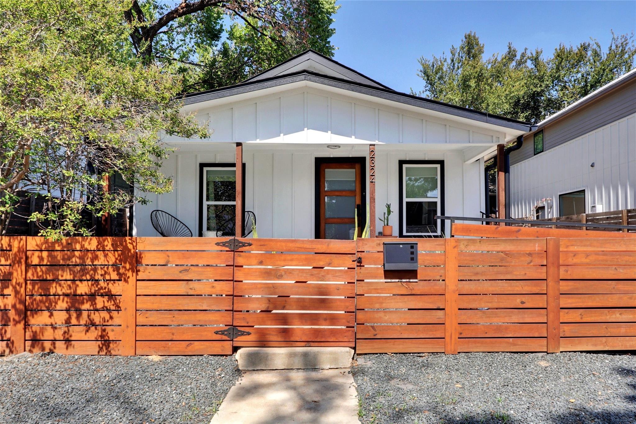 2324 Santa Maria St, Austin, TX 78702