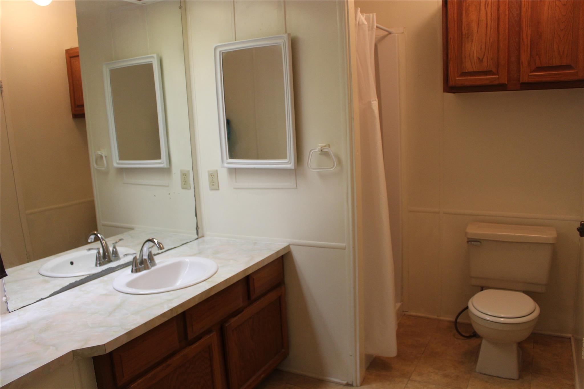 14111 S Green Hills Loop # B, Austin, TX 78737