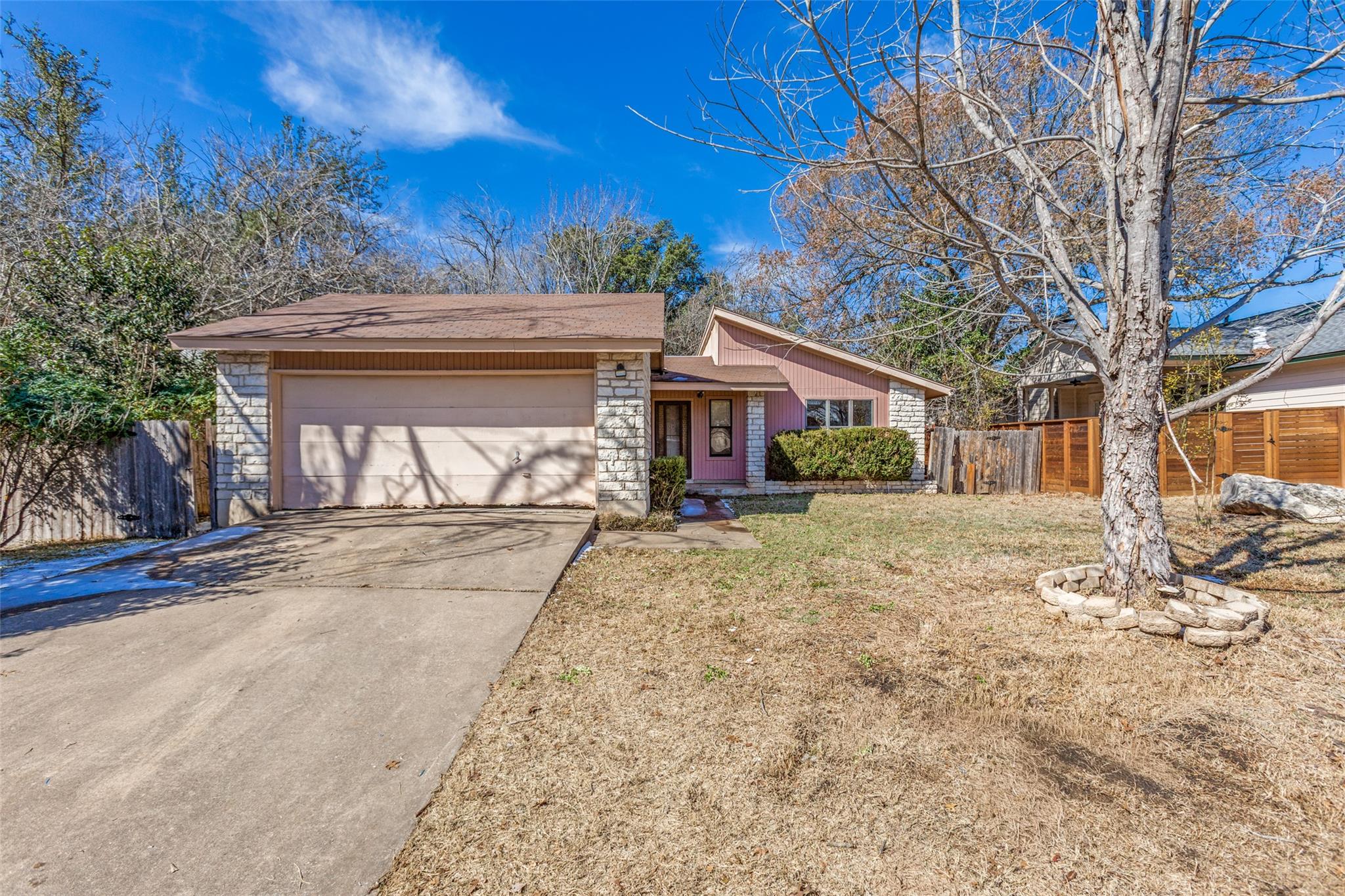 11400 Oak View Dr, Austin, TX 78759