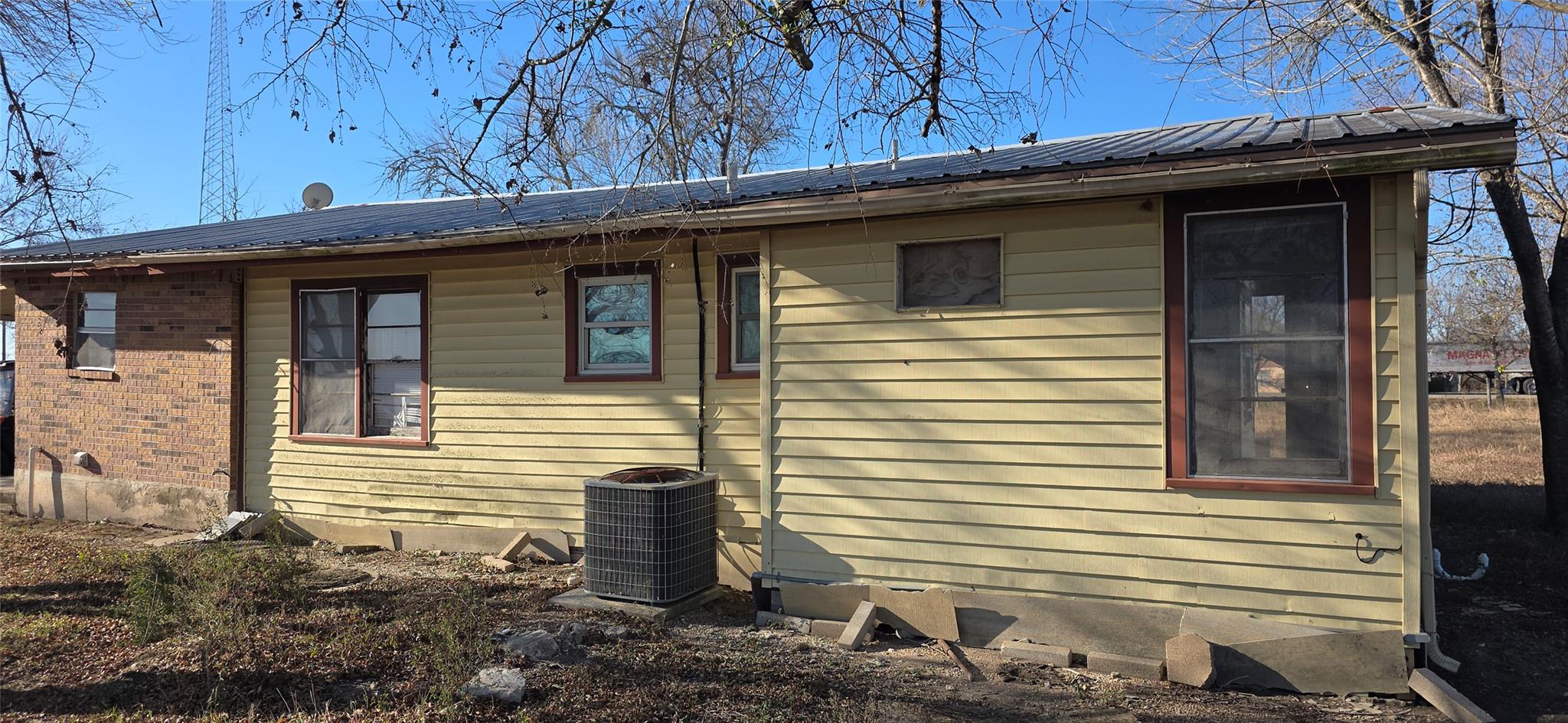 9270 San Marcos Highway, Fentress, TX 78622