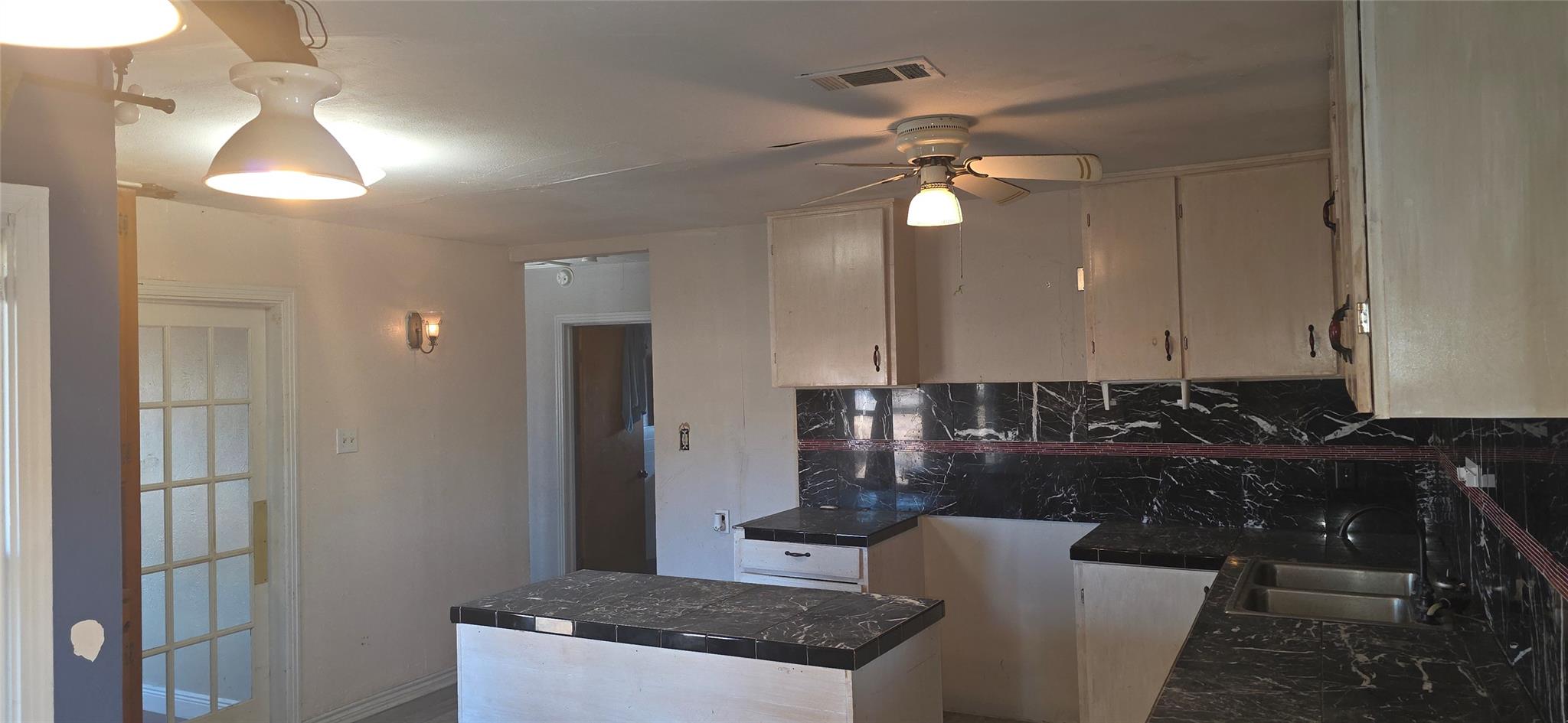 9270 San Marcos Highway, Fentress, TX 78622