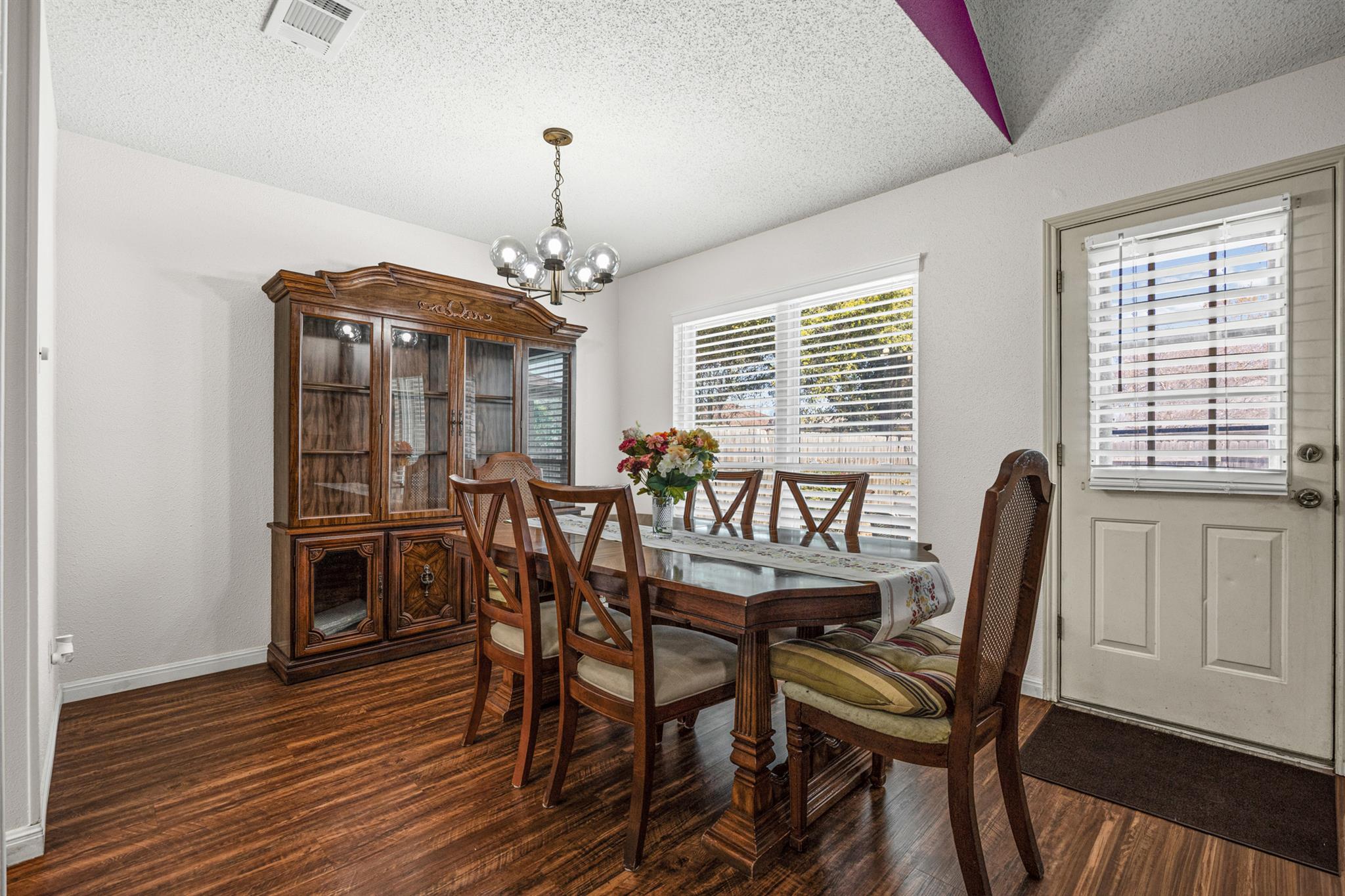 608 Battlecreek Ln, Leander, TX 78641