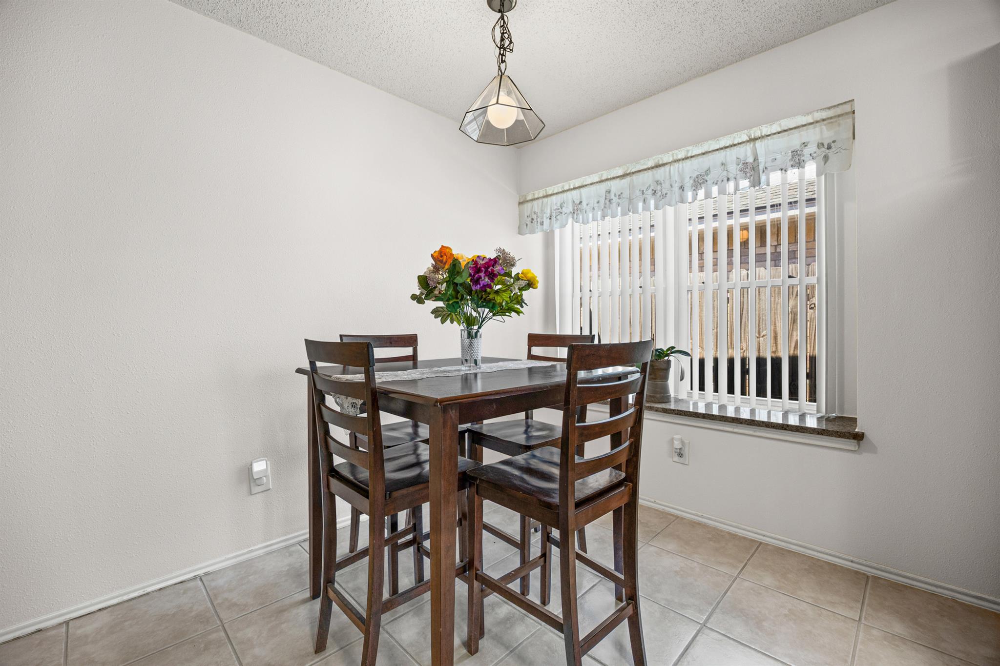 608 Battlecreek Ln, Leander, TX 78641