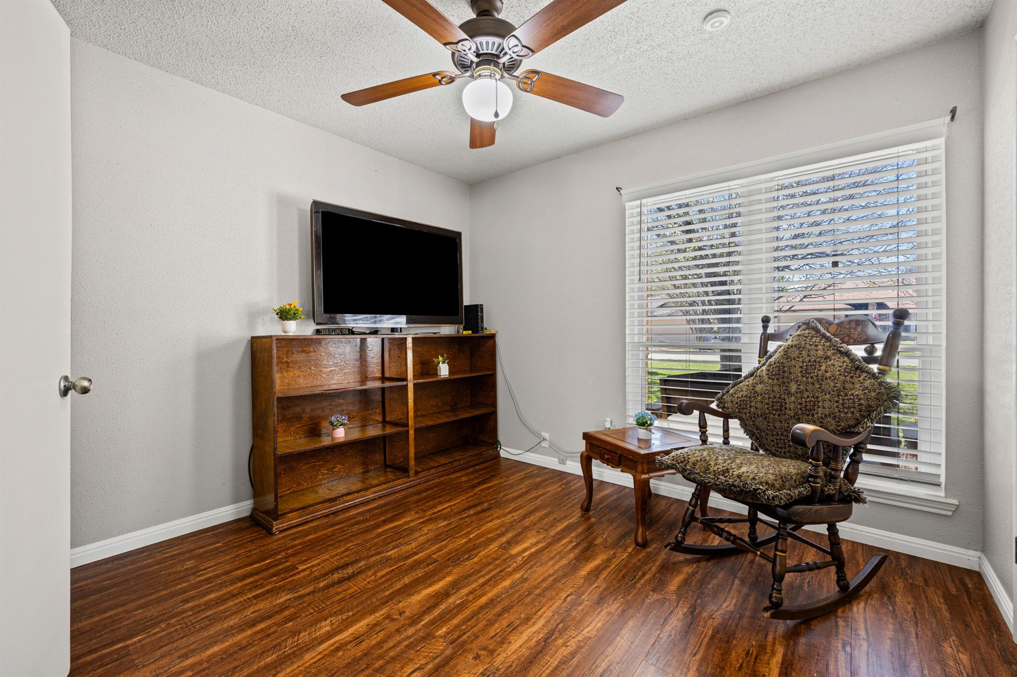 608 Battlecreek Ln, Leander, TX 78641