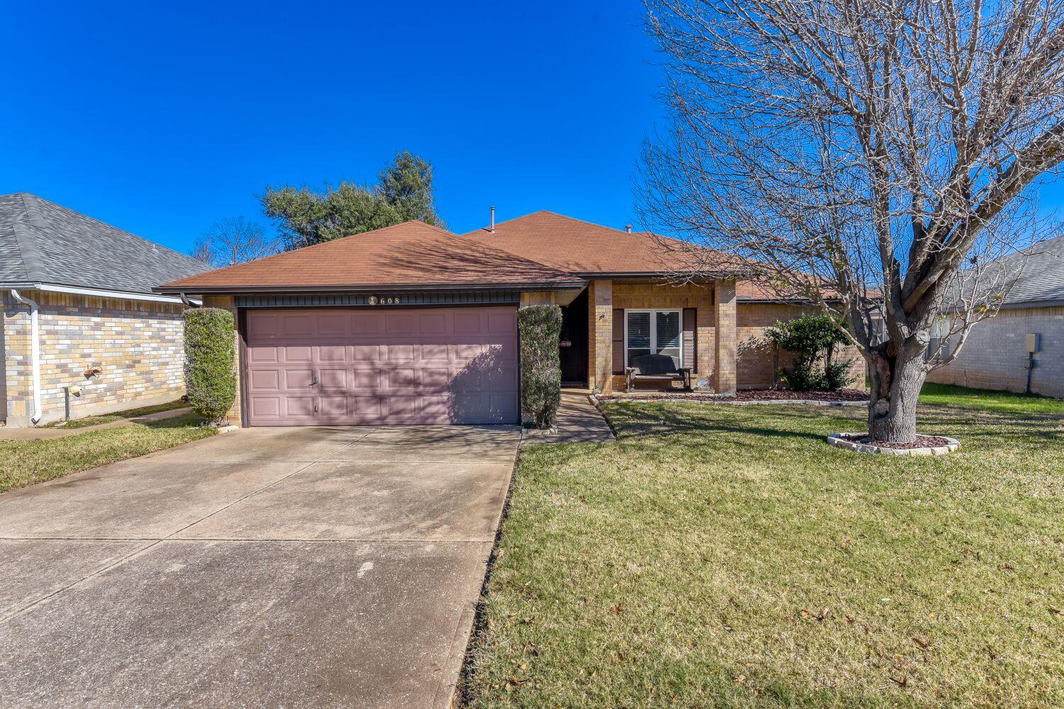 608 Battlecreek Ln, Leander, TX 78641